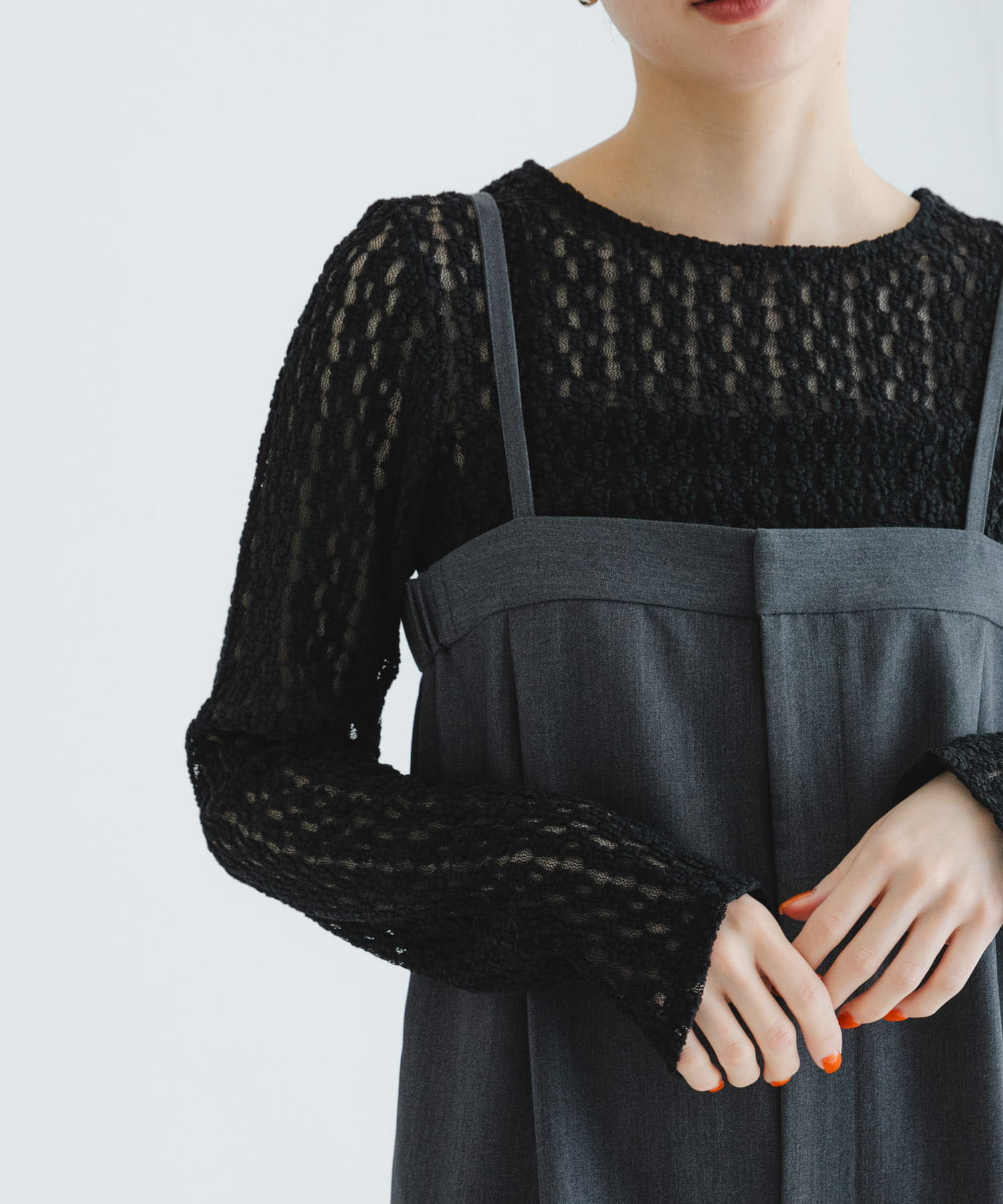 ストレッチレースプルオーバー
