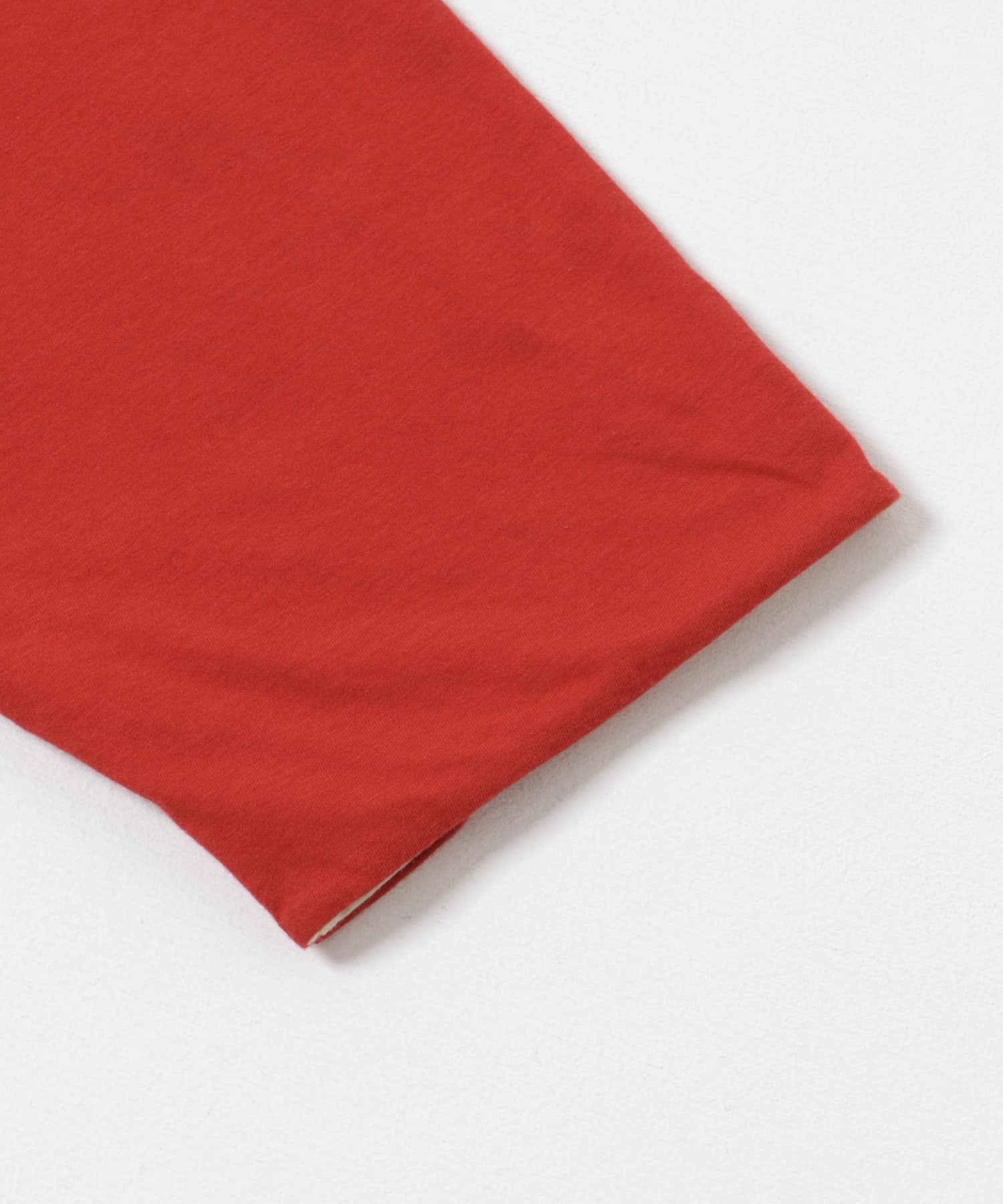 RED×BEIGE