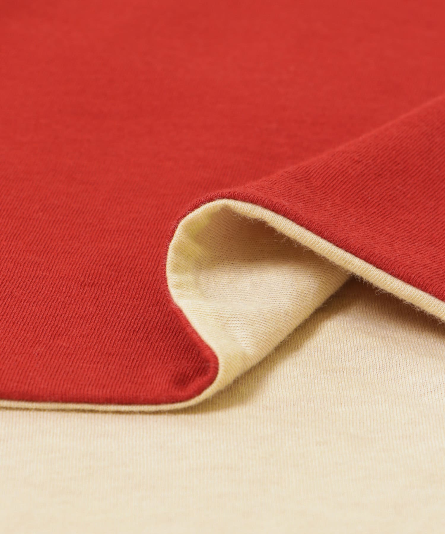RED×BEIGE