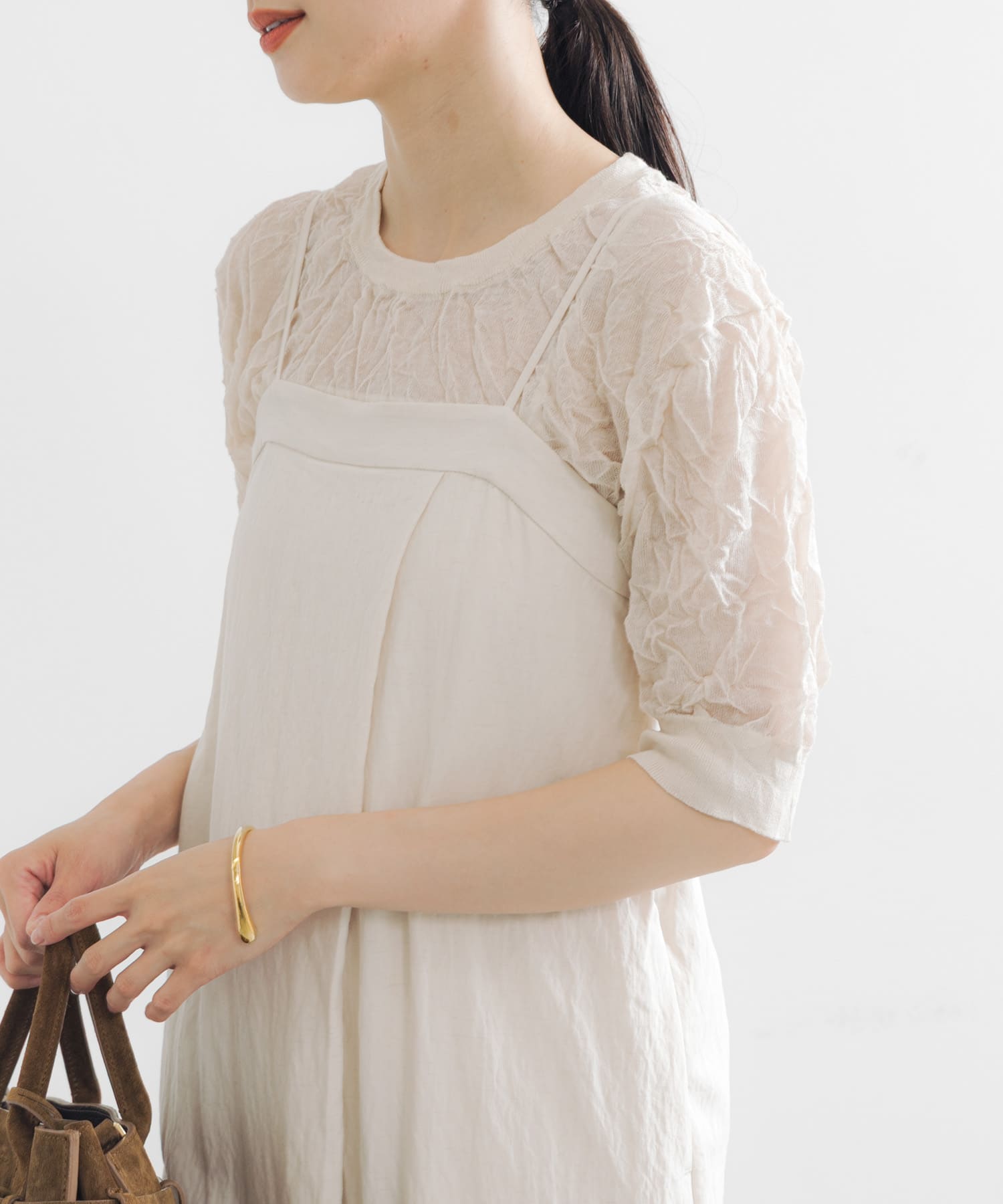 new basic　リネン混ワッシャーハーフスリーブニット