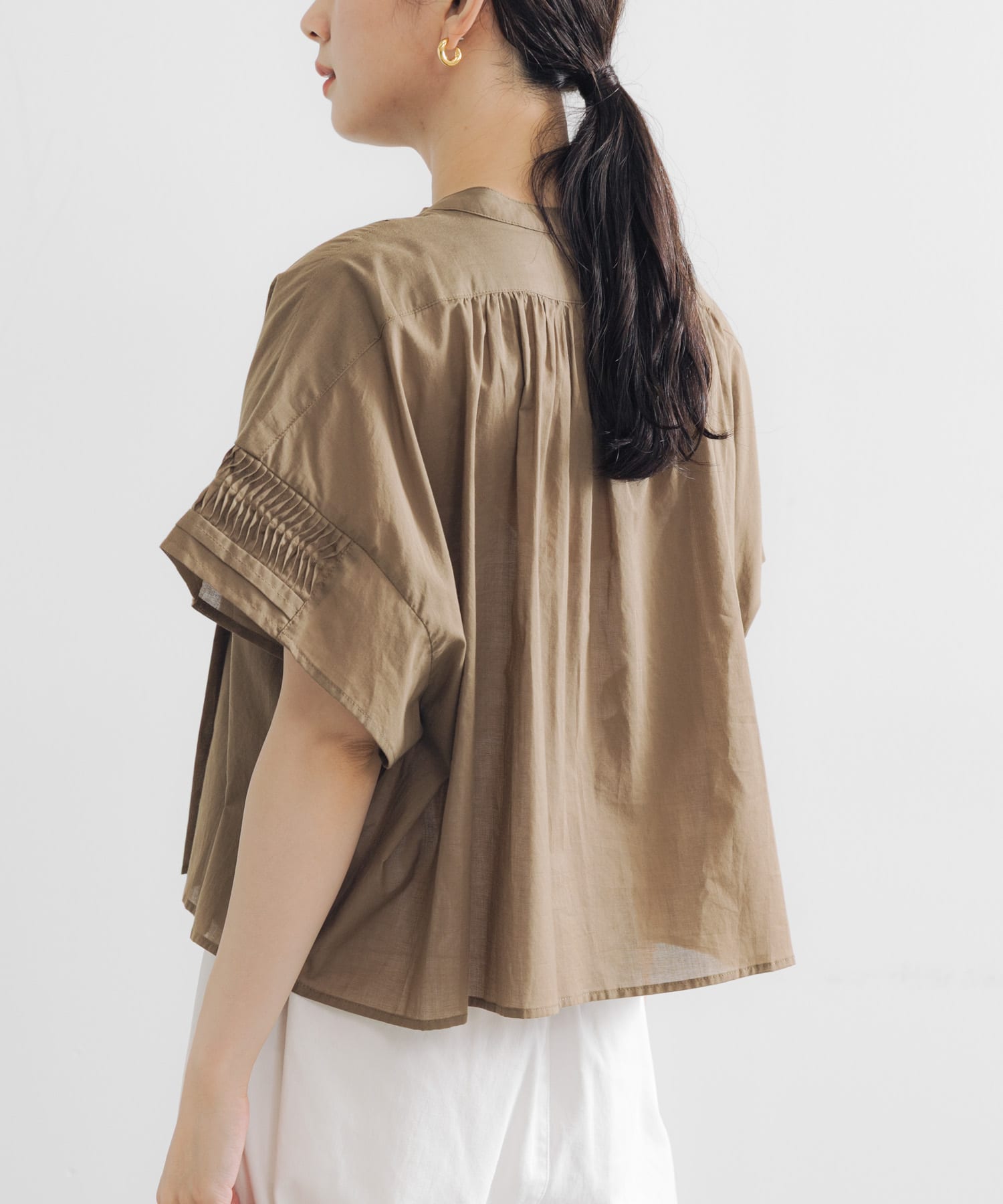 ハーフスリーブタックショートシャツ