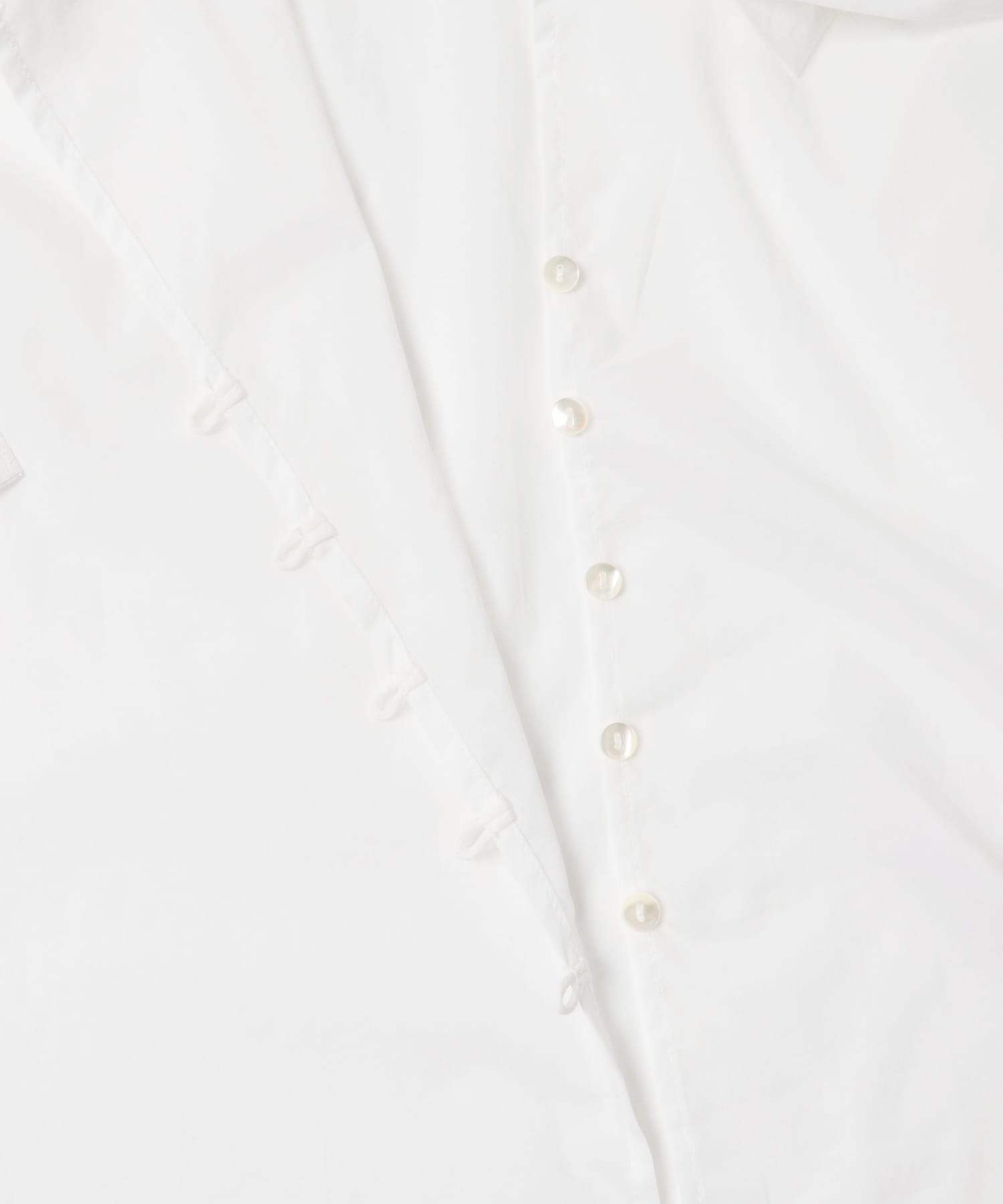 ハーフスリーブフリルカラーブラウス OFF FREE