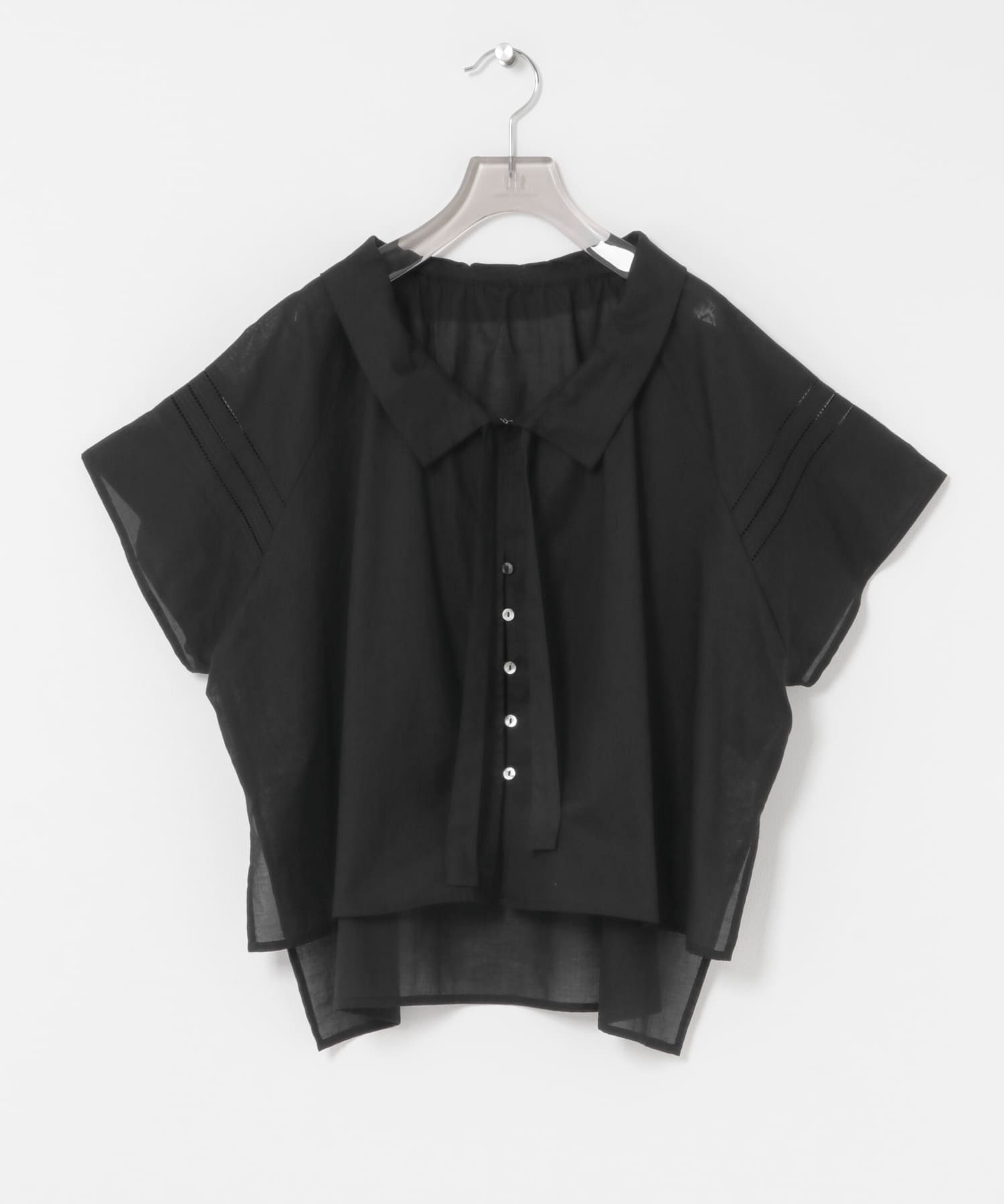 ハーフスリーブフリルカラーブラウス BLACK FREE