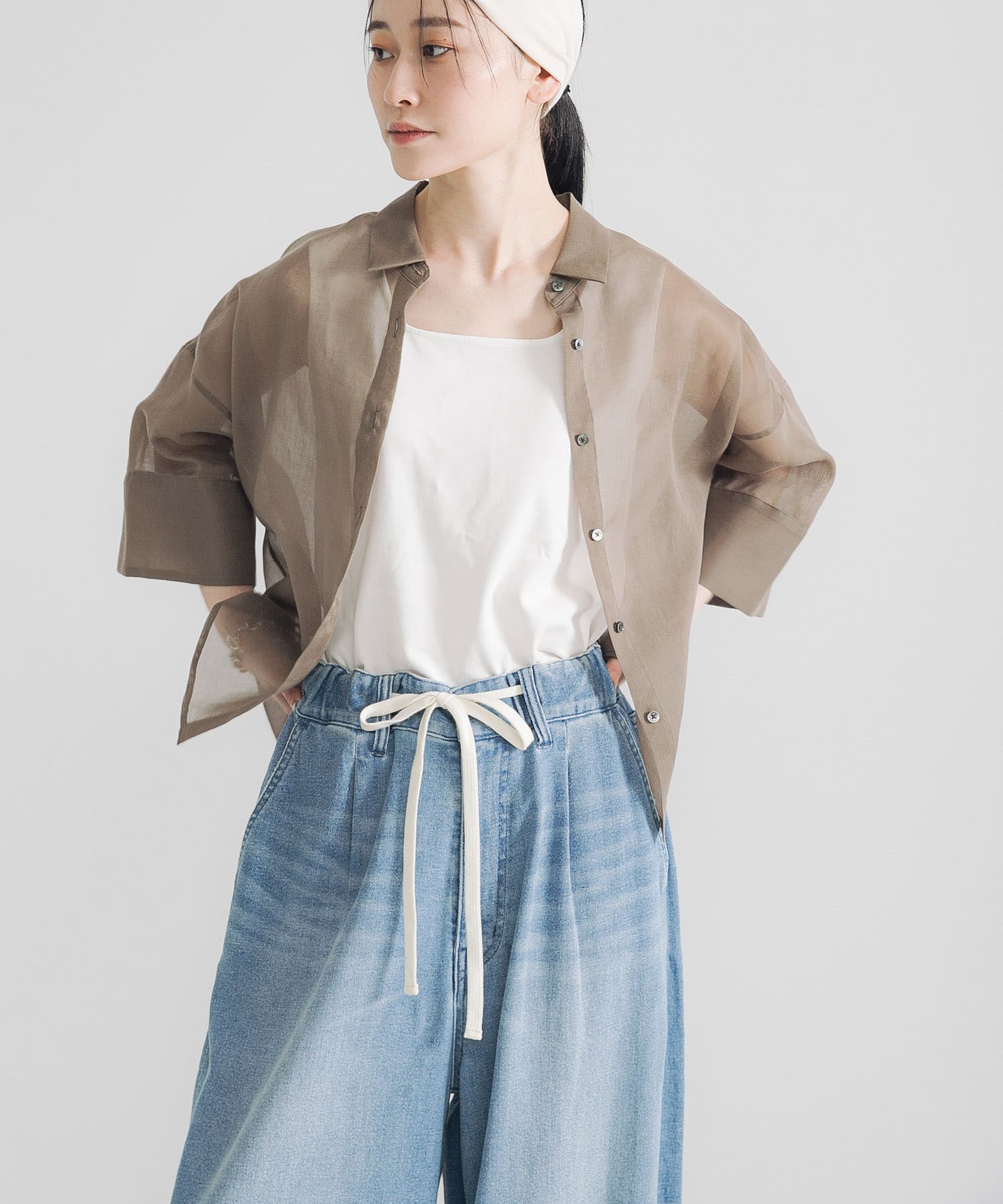 KHAKI