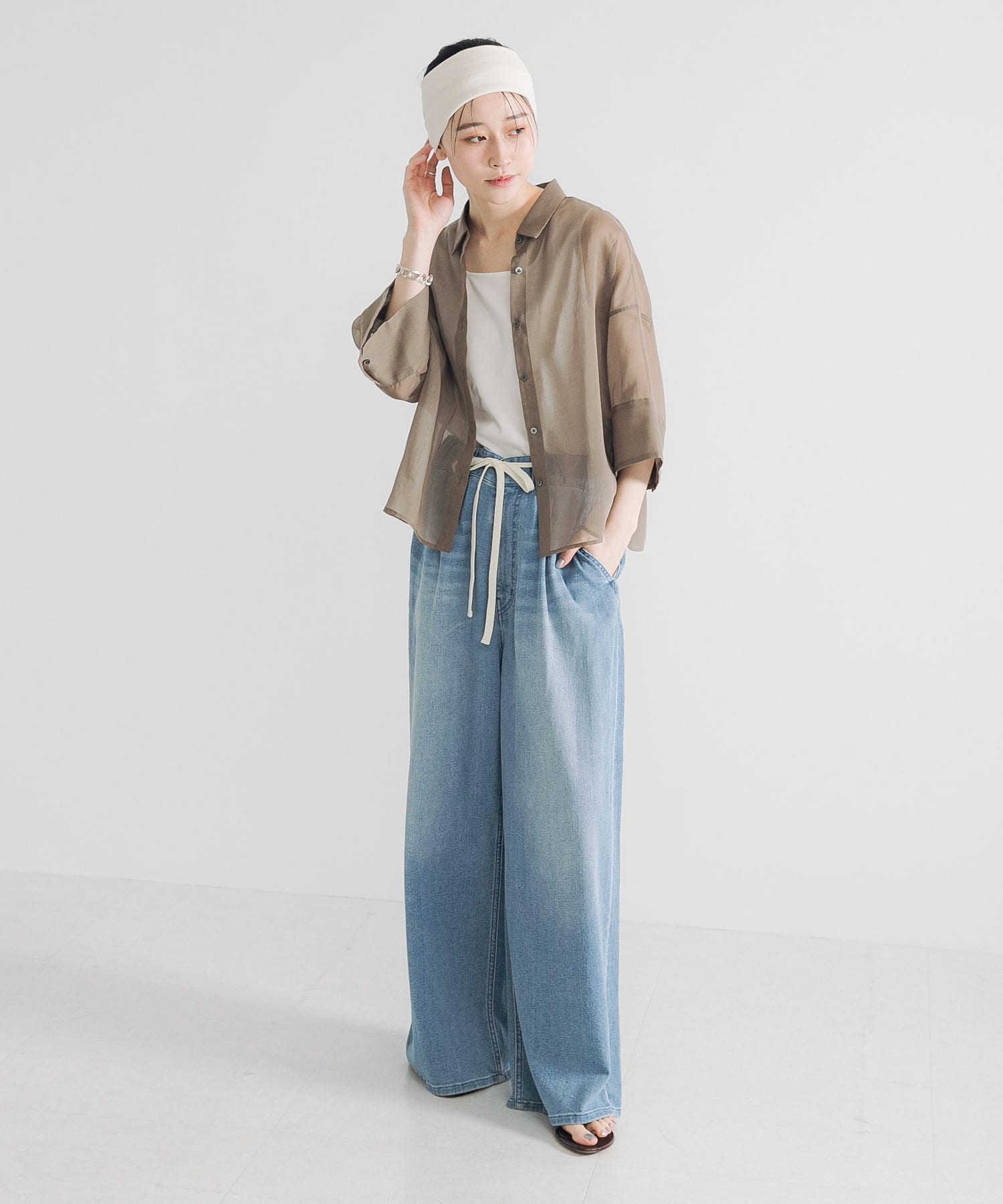 KHAKI