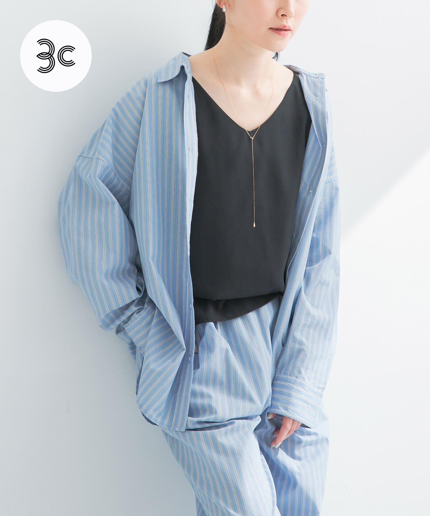身長：170cm サイズ：38