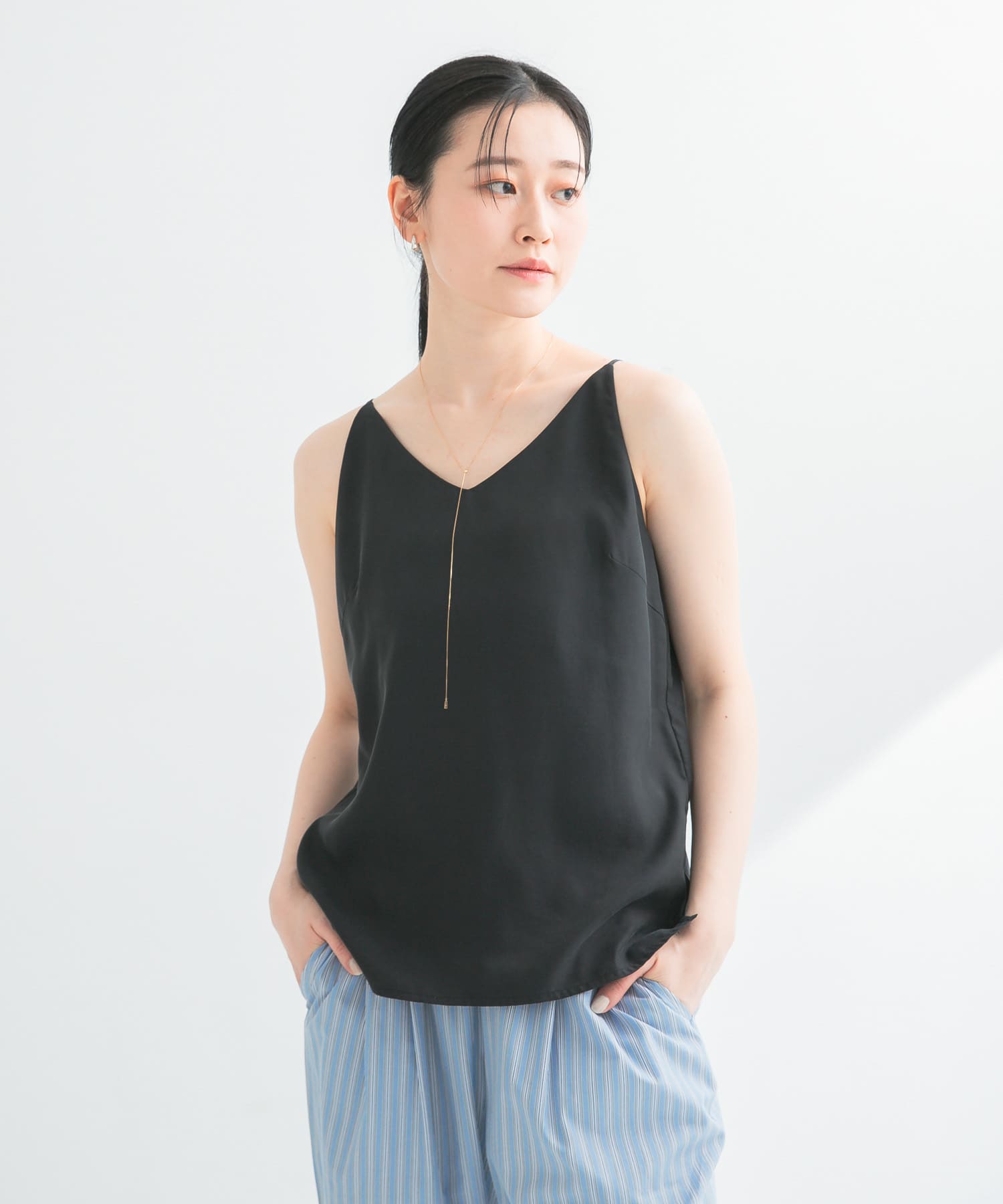 身長：170cm サイズ：38