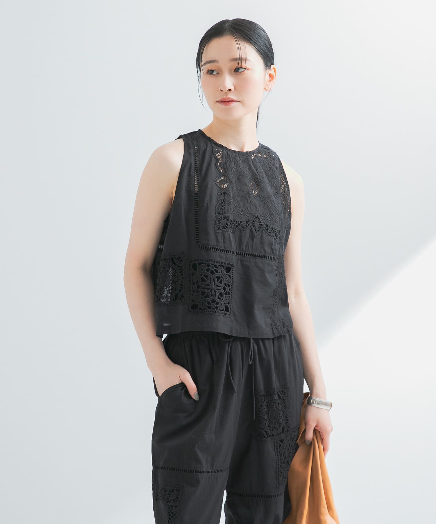 パッチワークレーストップス