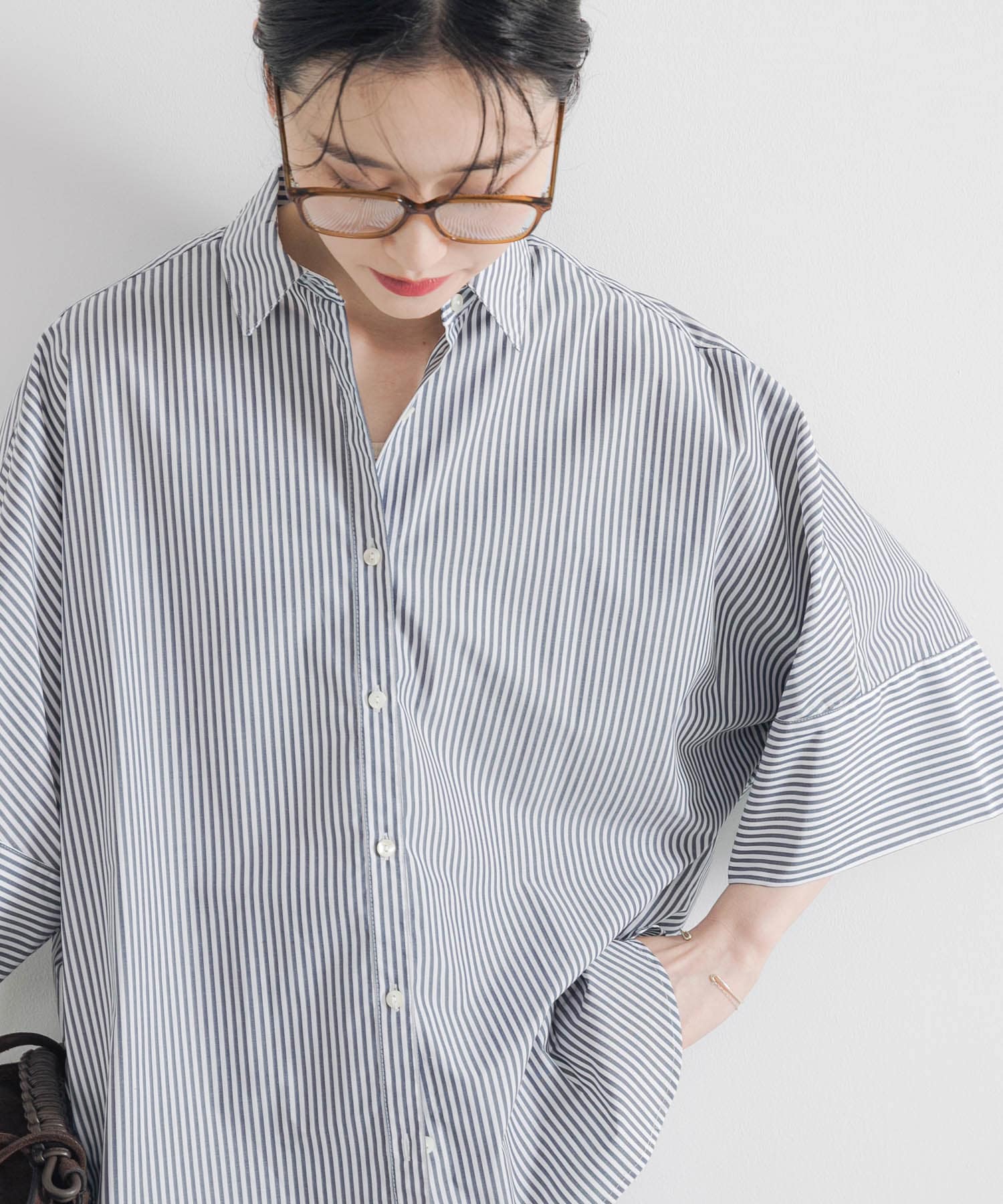 NAVYSTRIPE