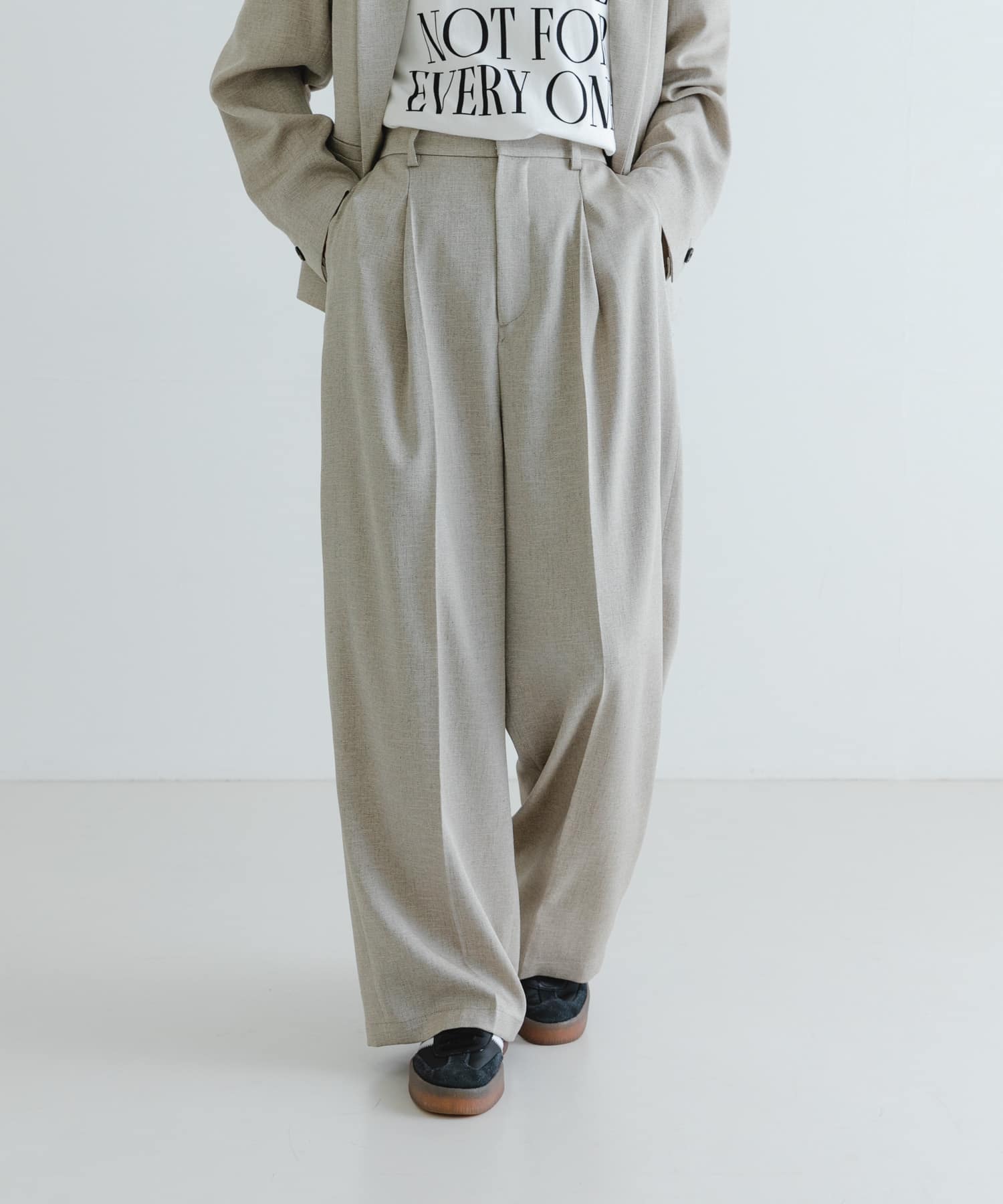身長：161cm サイズ：38