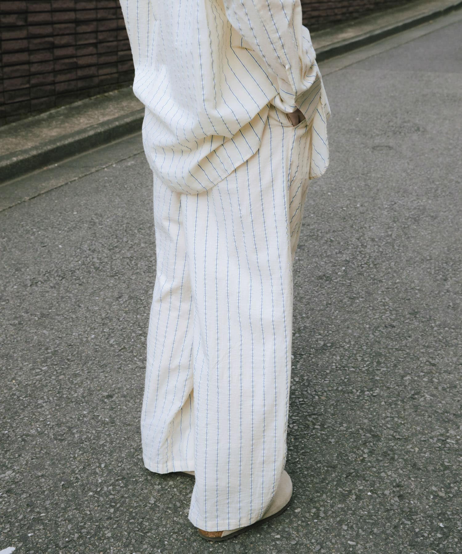 new basic　インドコットンサッカーストライプパンツ