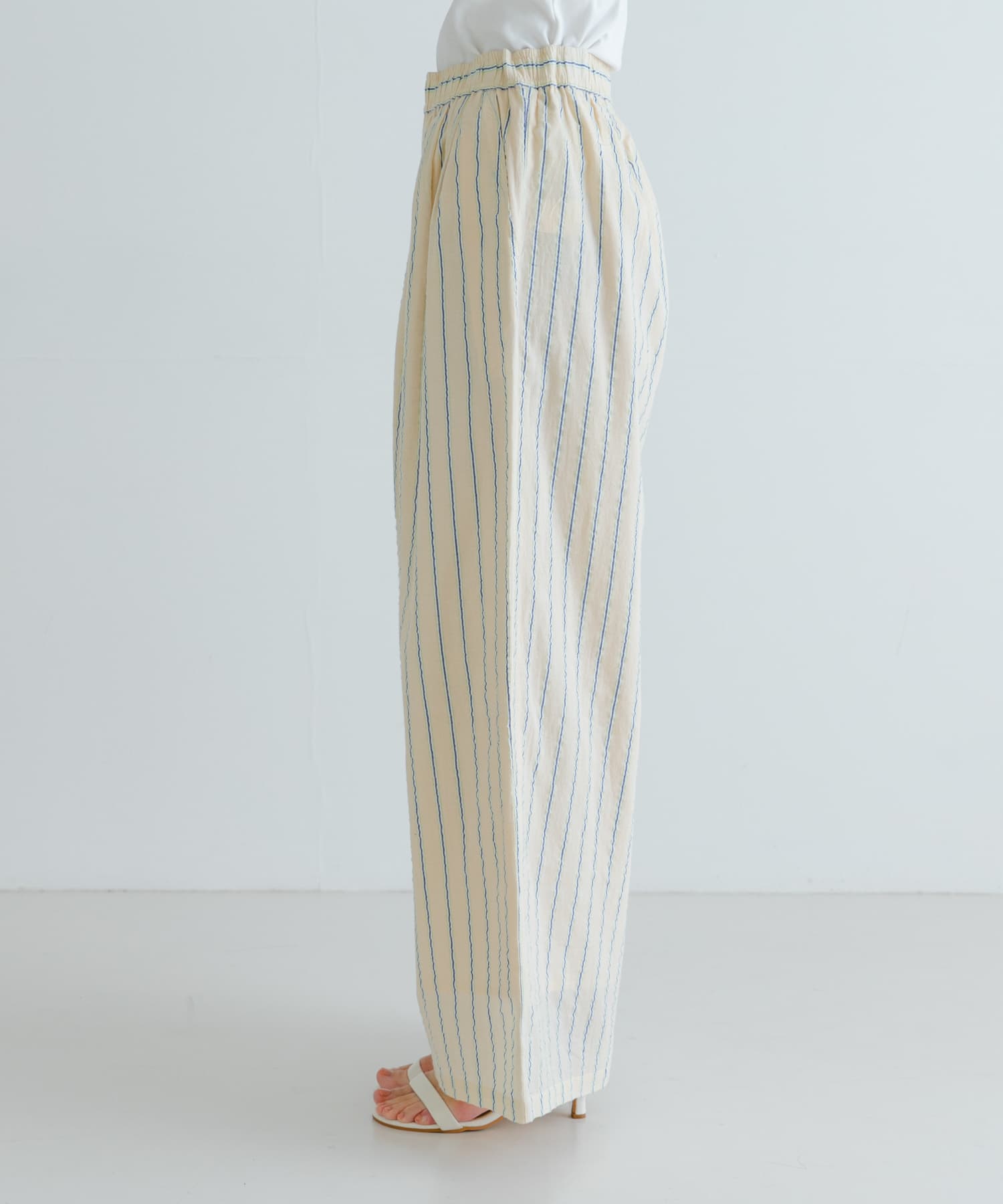 L.BEIGE