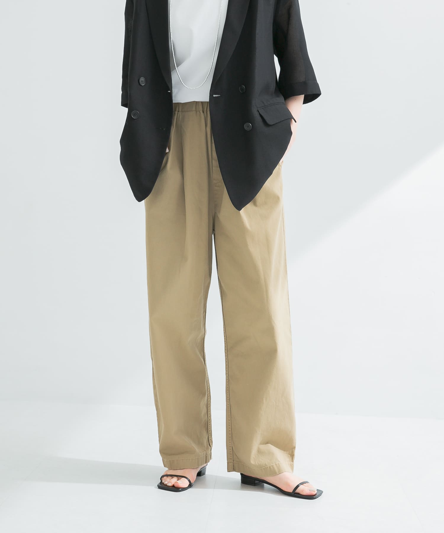 身長：170cm サイズ：38