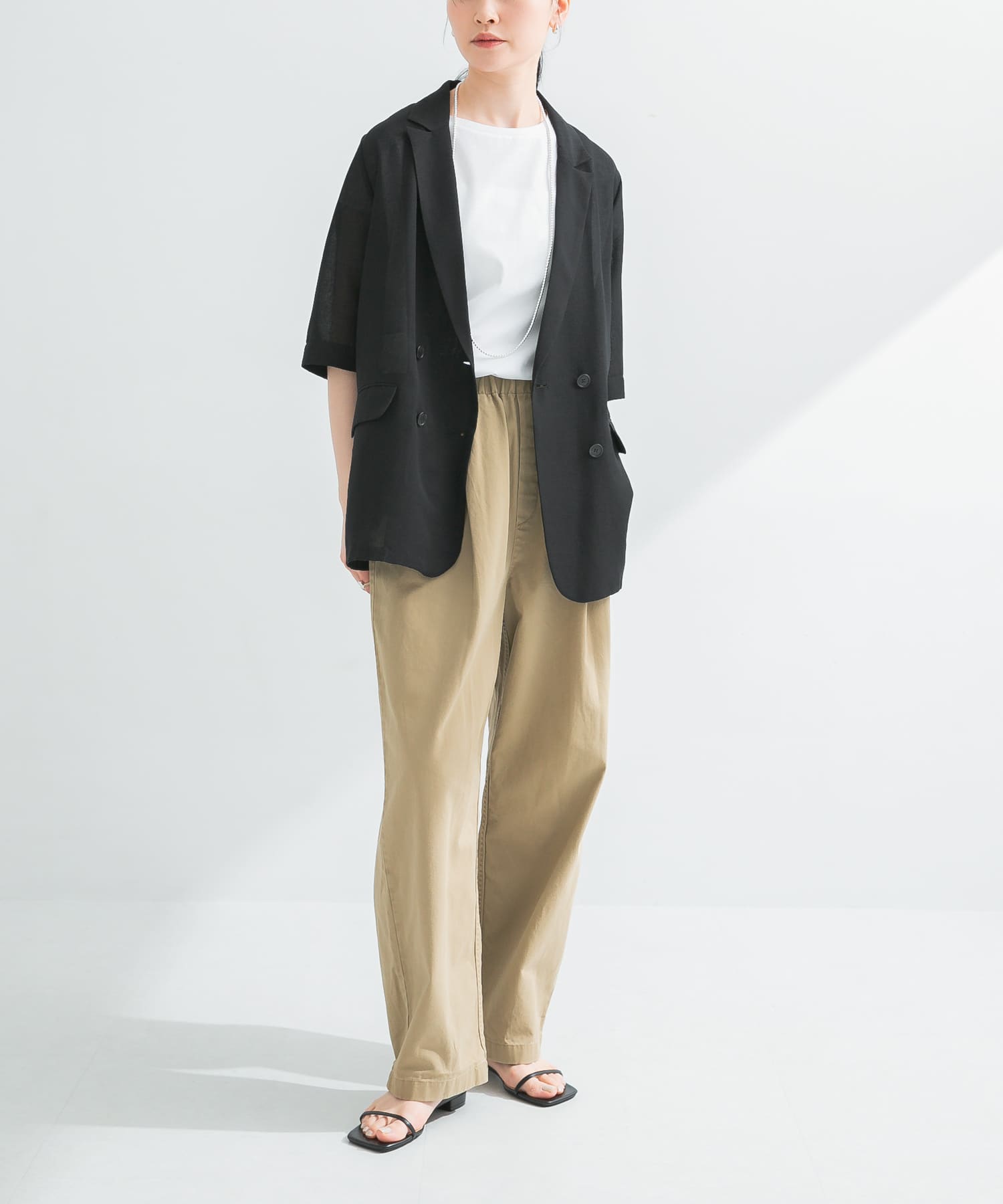 身長：170cm サイズ：38