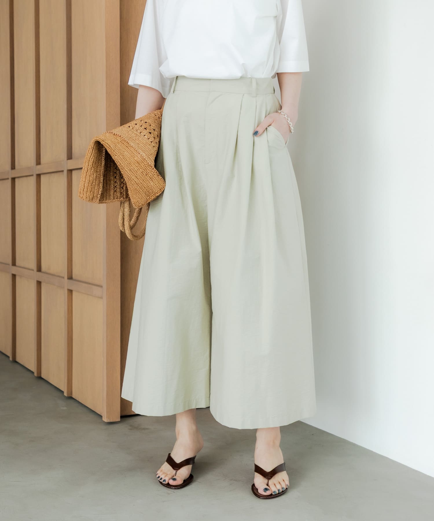 『2サイズ展開』コットンナイロンタックワイドパンツ