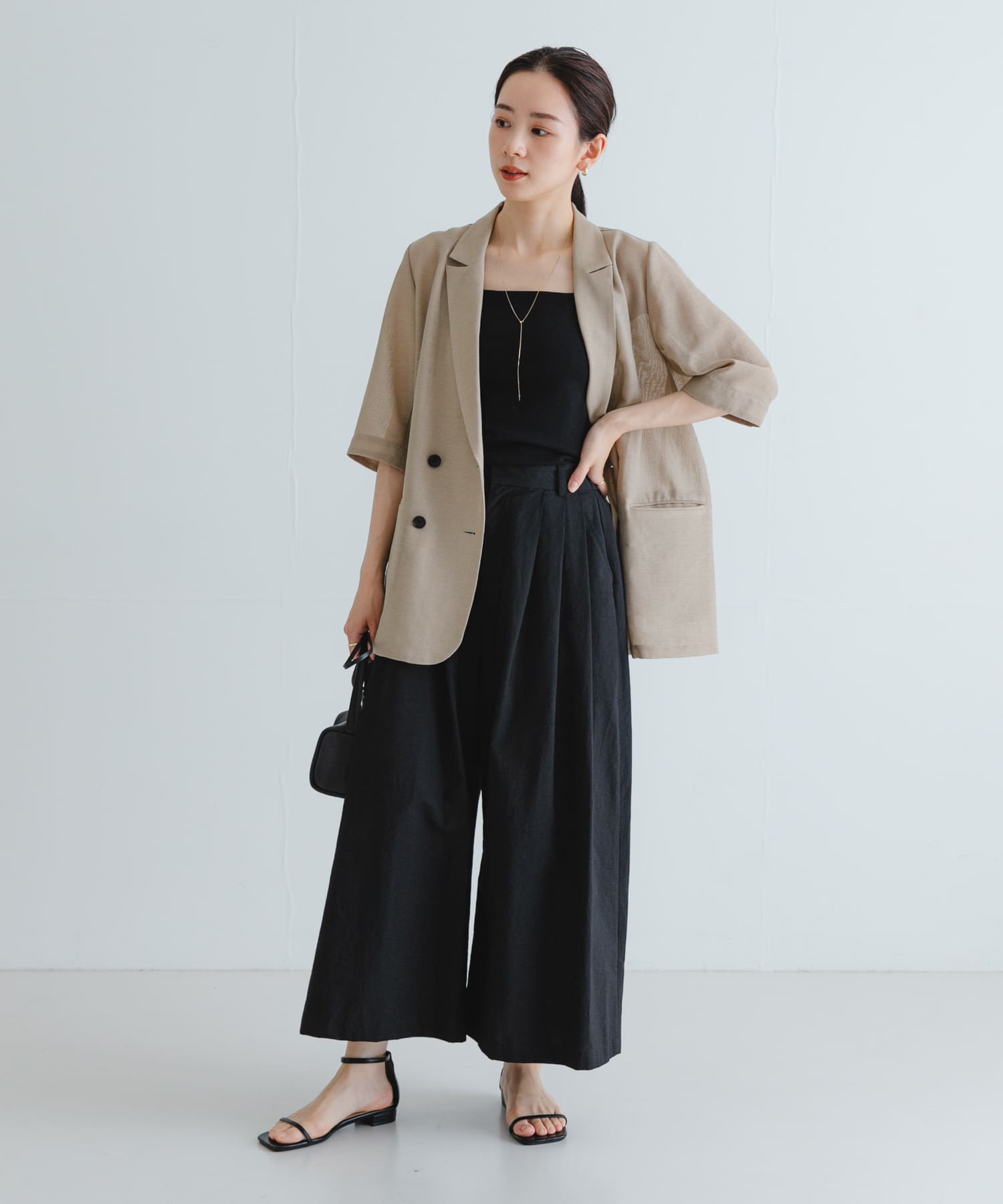 身長：162cm サイズ：38