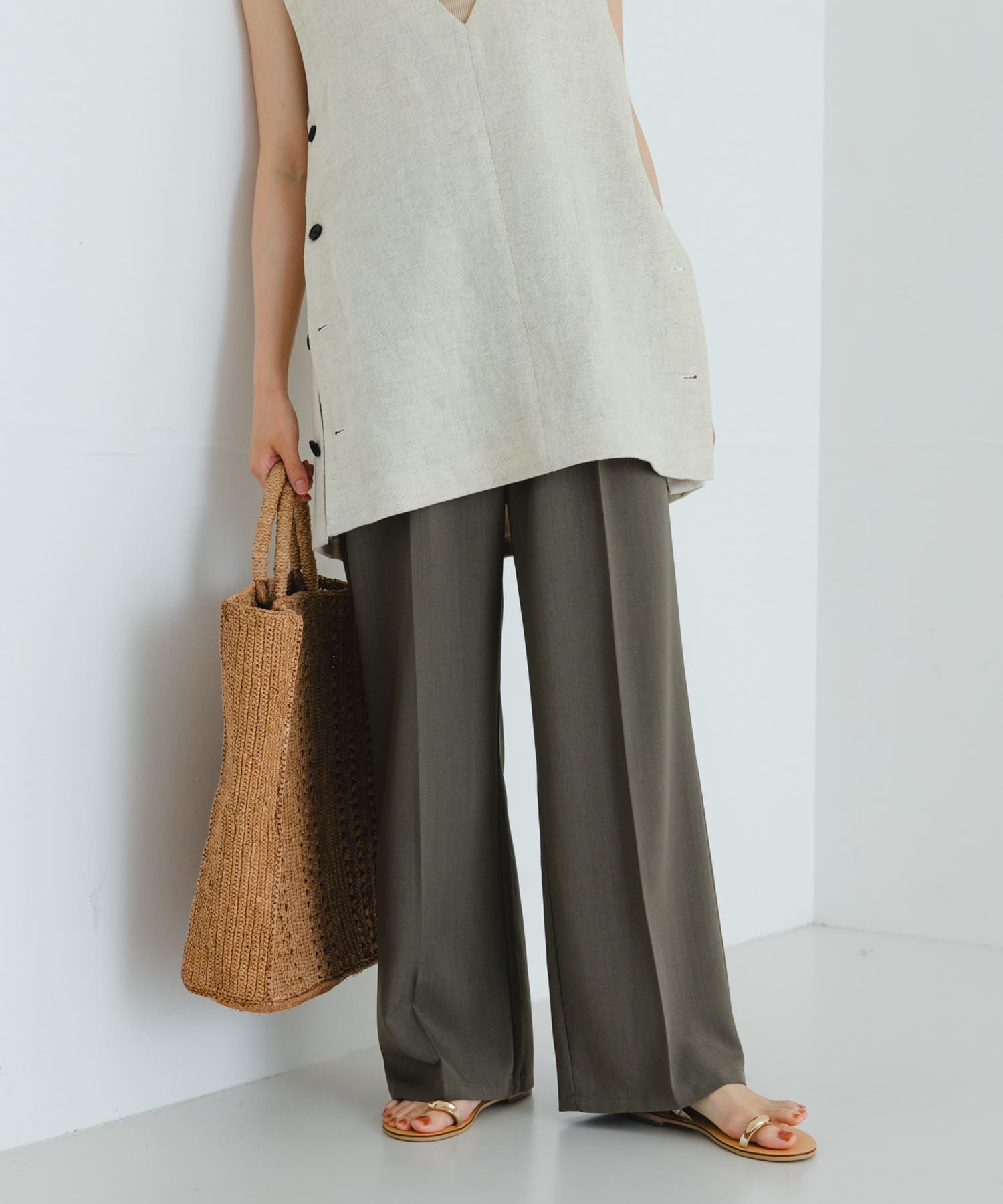 KHAKI