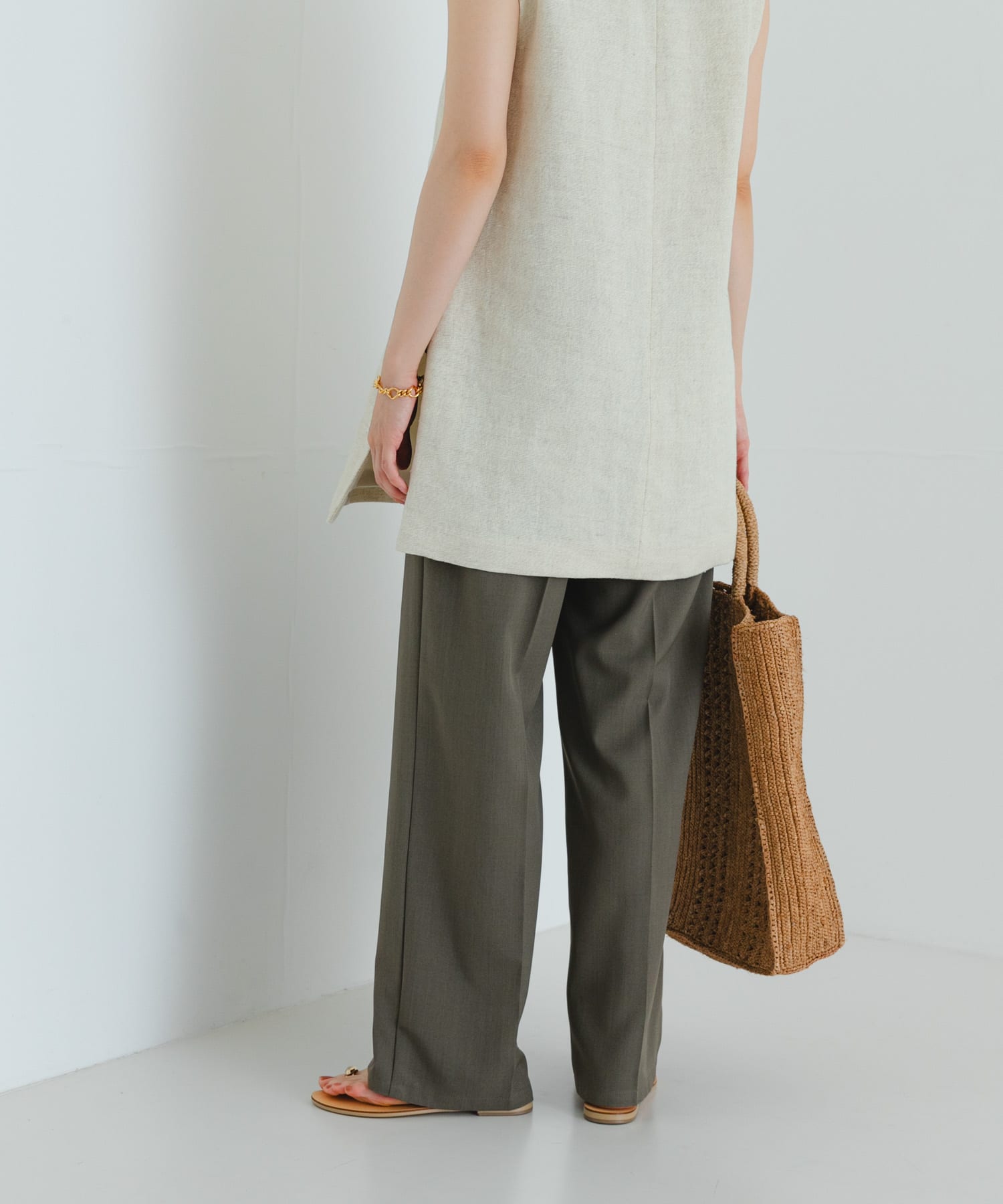 KHAKI