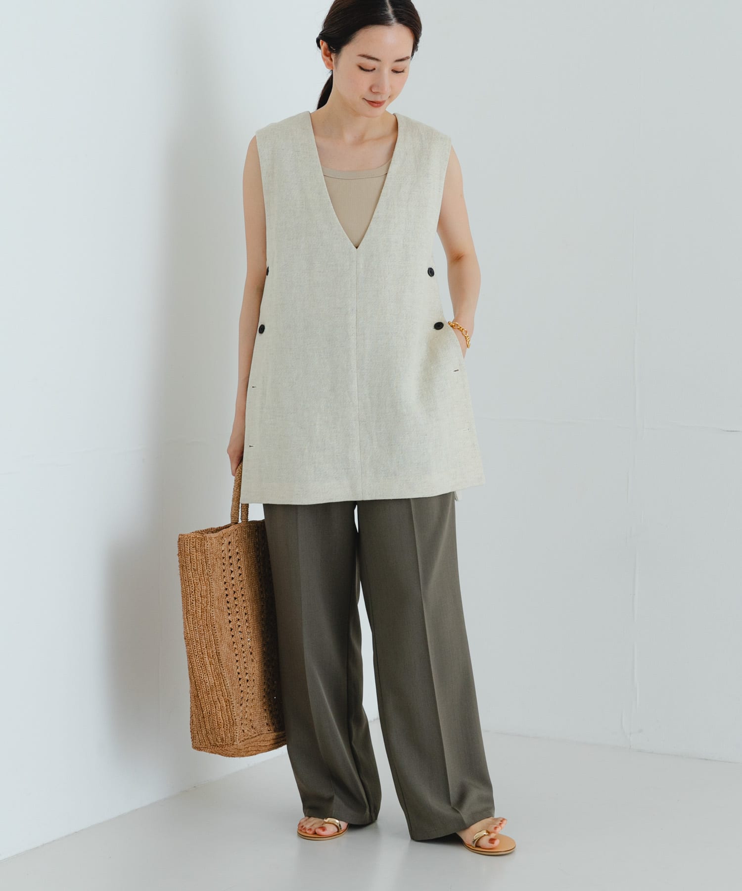 KHAKI