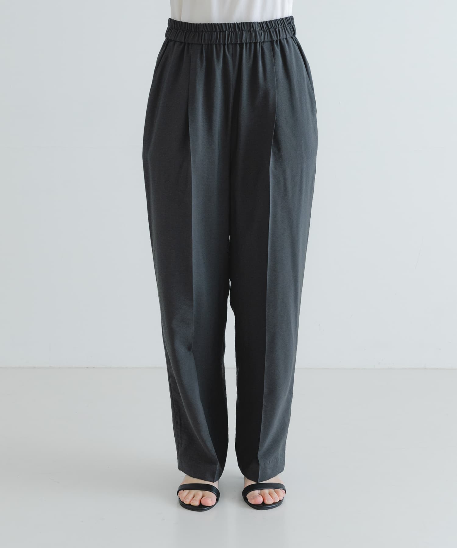 KHAKI GRAY
