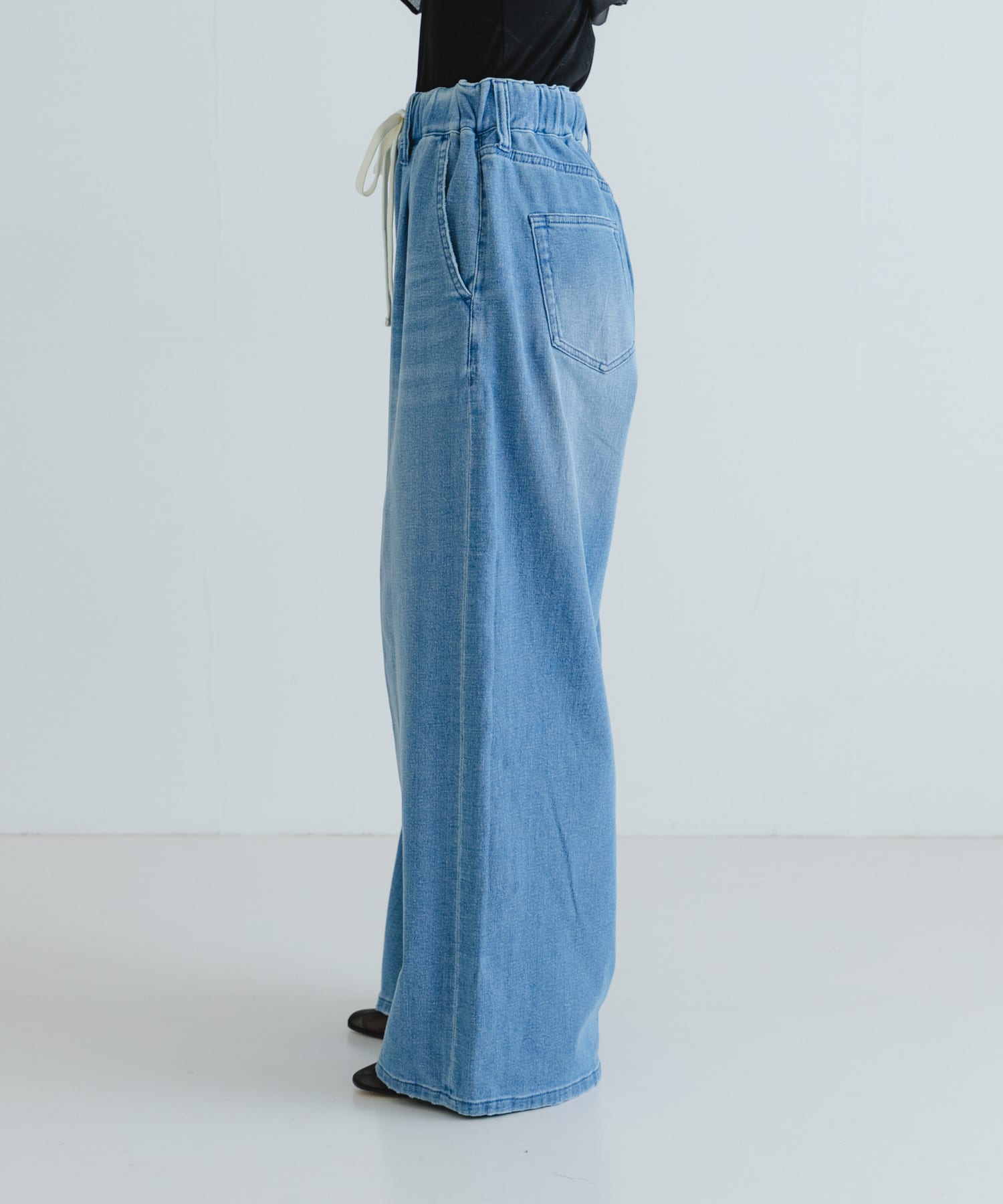 身長：160cm サイズ：38