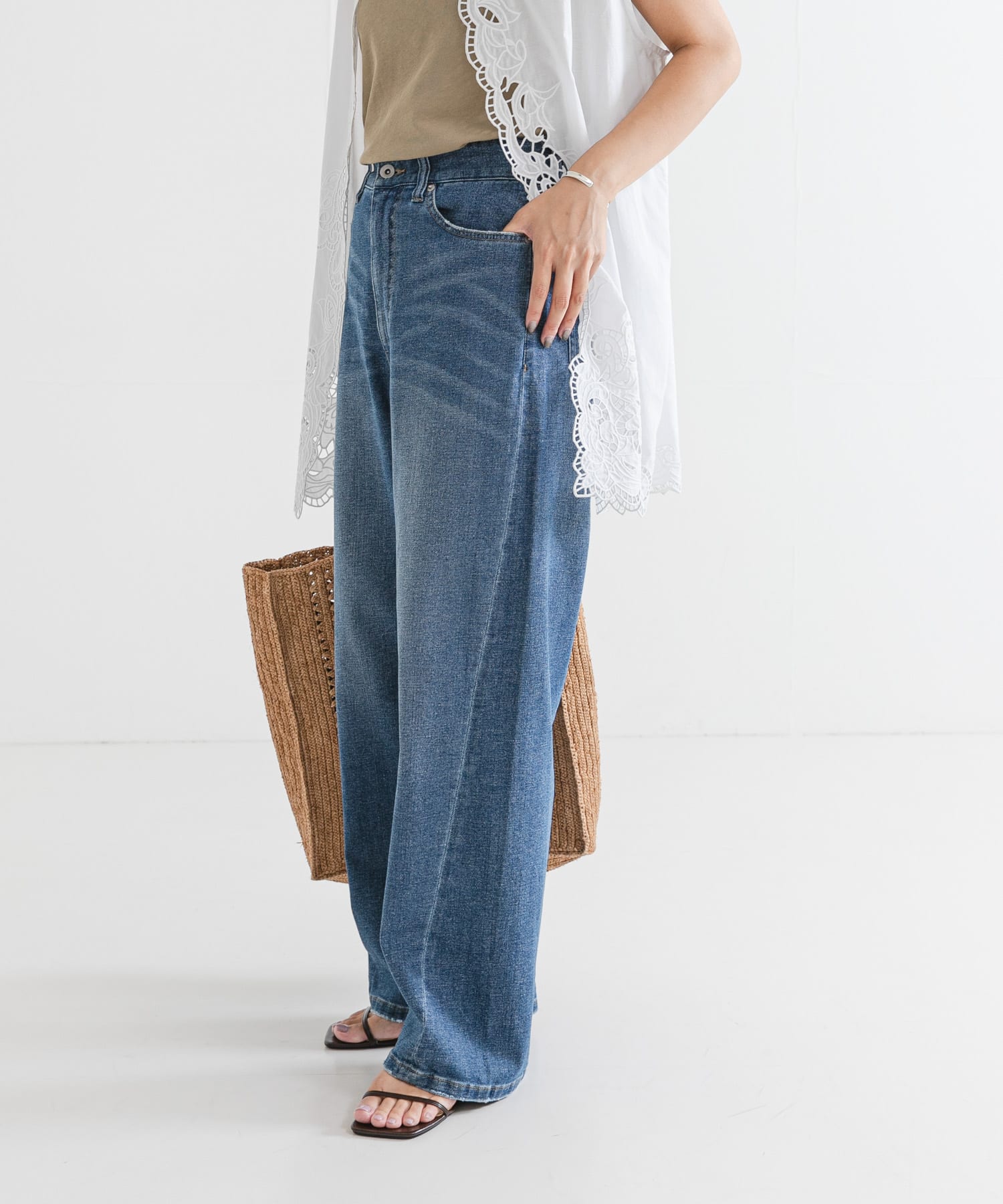 身長：163cm サイズ：38