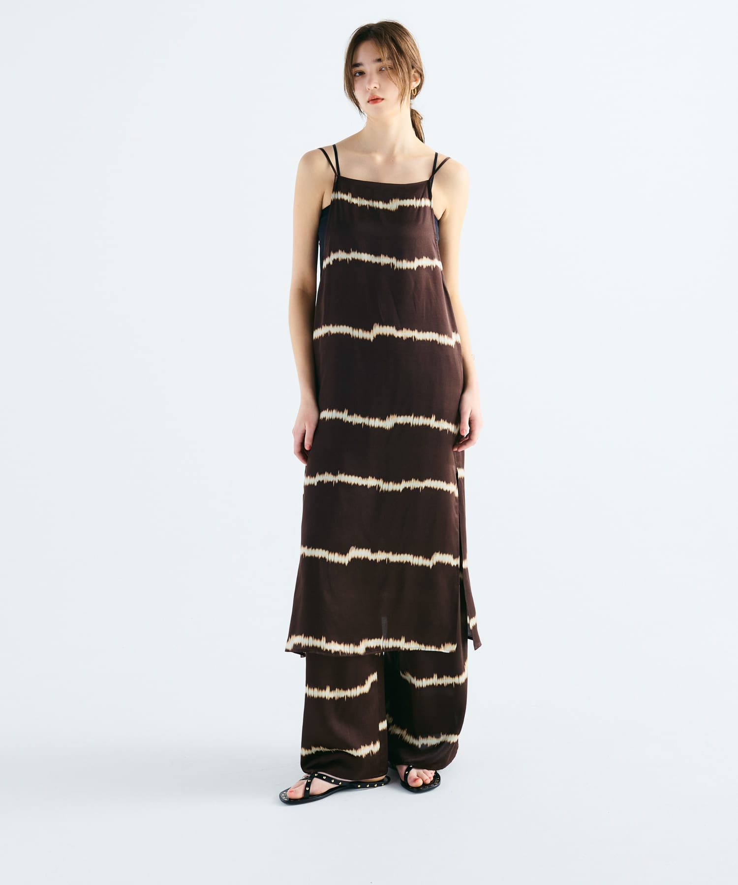 身長：176cm サイズ：38