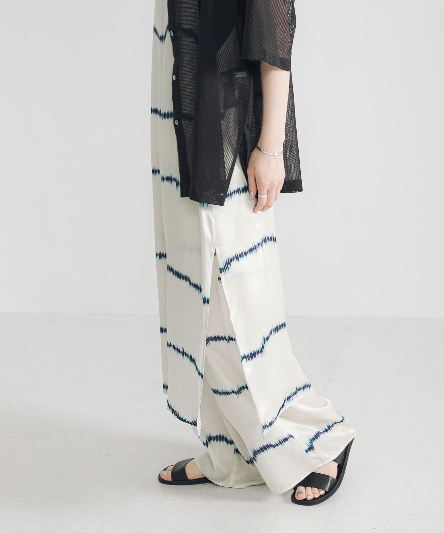 身長：170cm サイズ：38