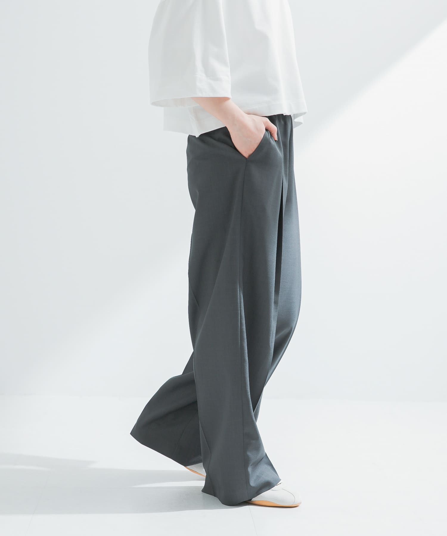 『イージーケア』ワイドギャザースラックス