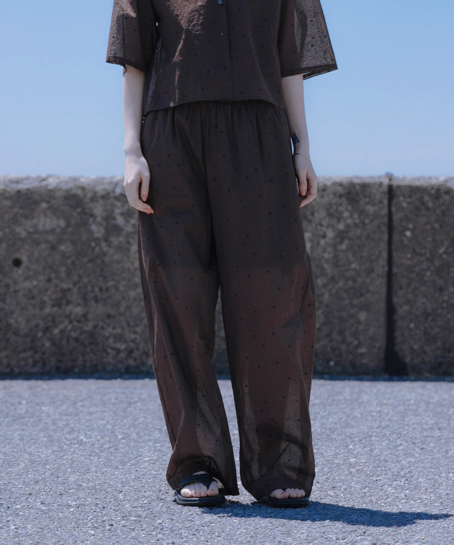 new basic　オーガンジードットイージーパンツ