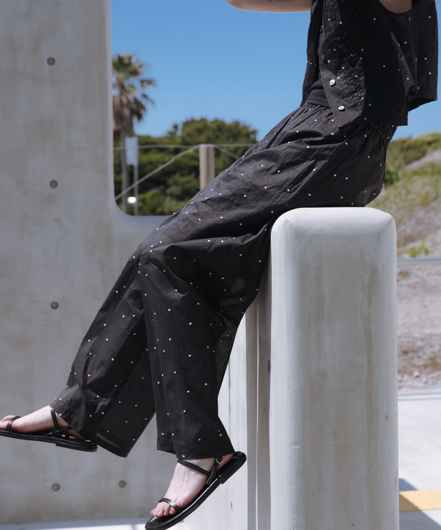 new basic　オーガンジードットイージーパンツ