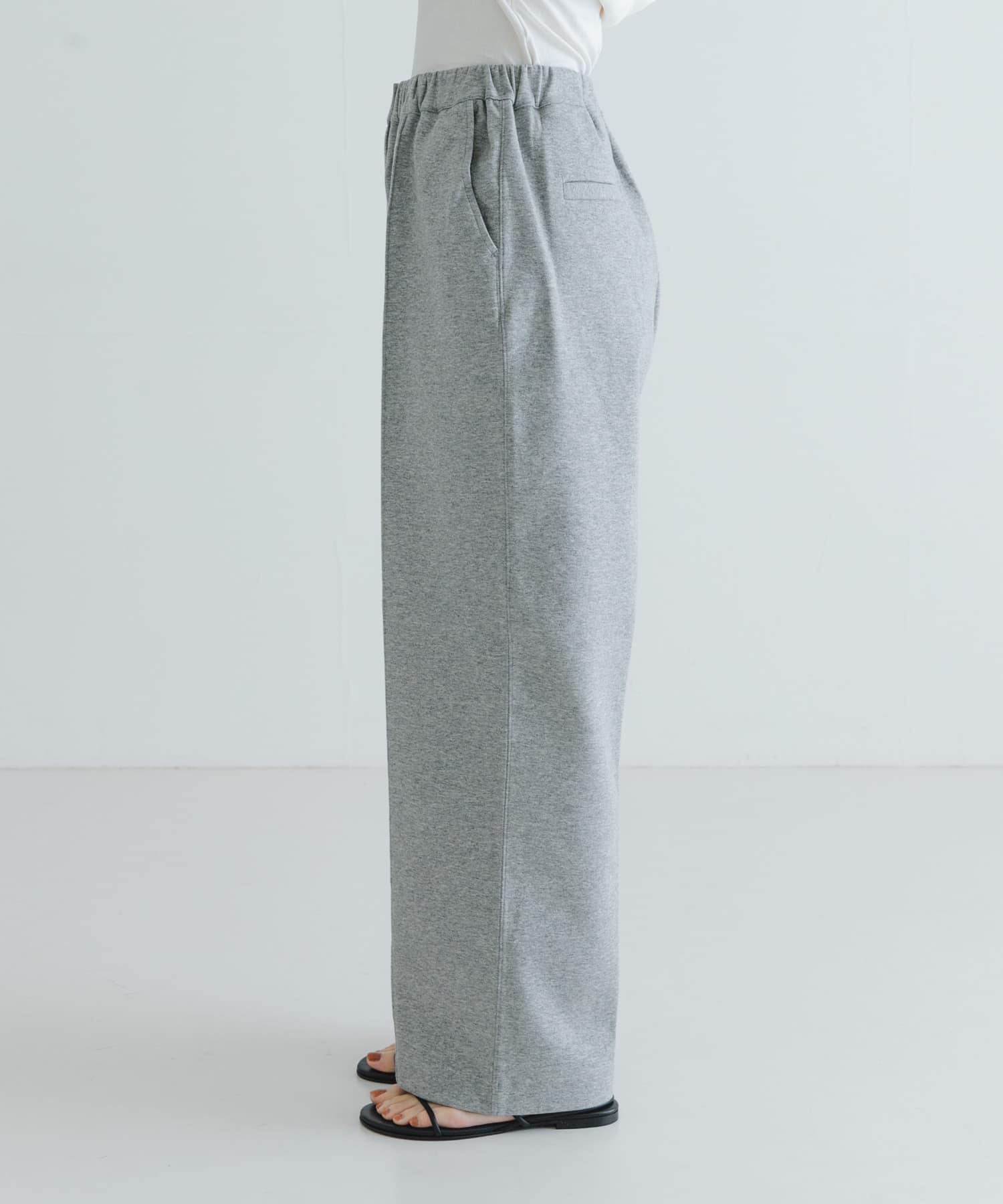 TOP GRAY