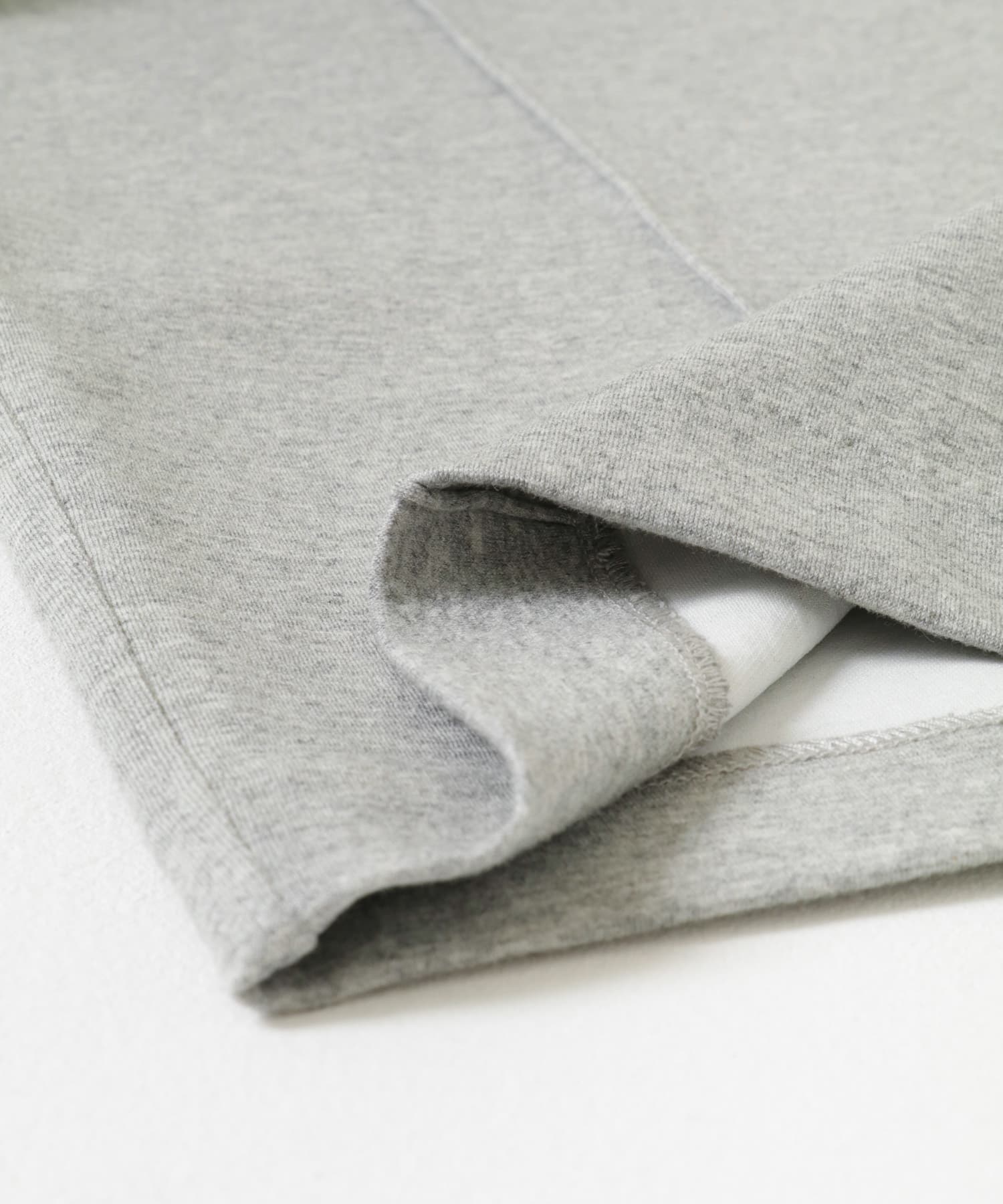 TOP GRAY