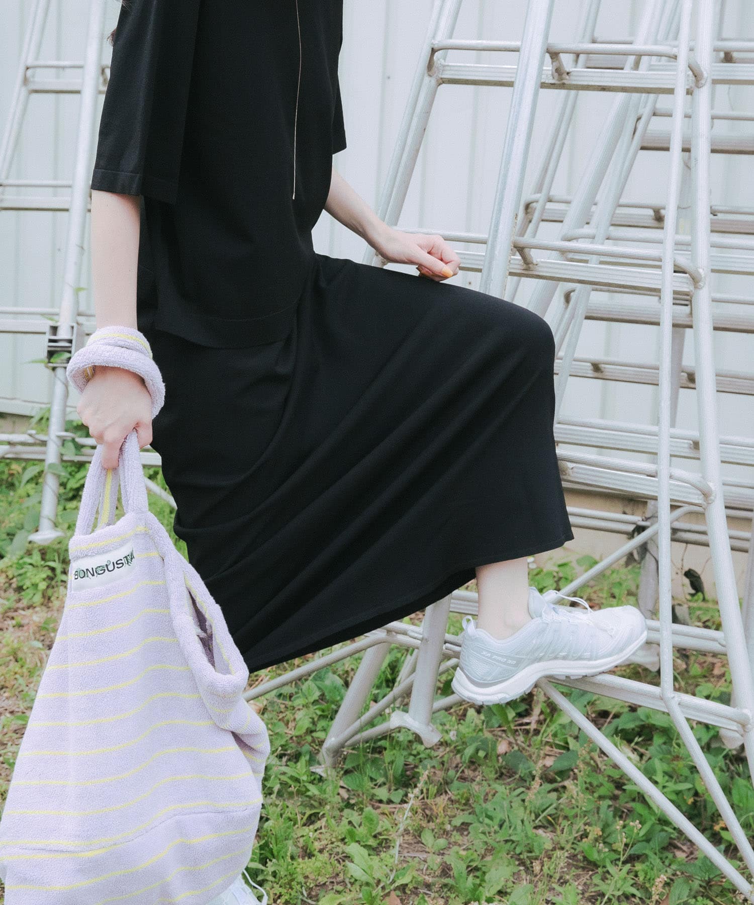 極美品✨KURASHI&Trips PUBLISHING フロントボタンスカート 金ボタンがアクセントのタイトスカート | RITSUKO SHIRAHAMA