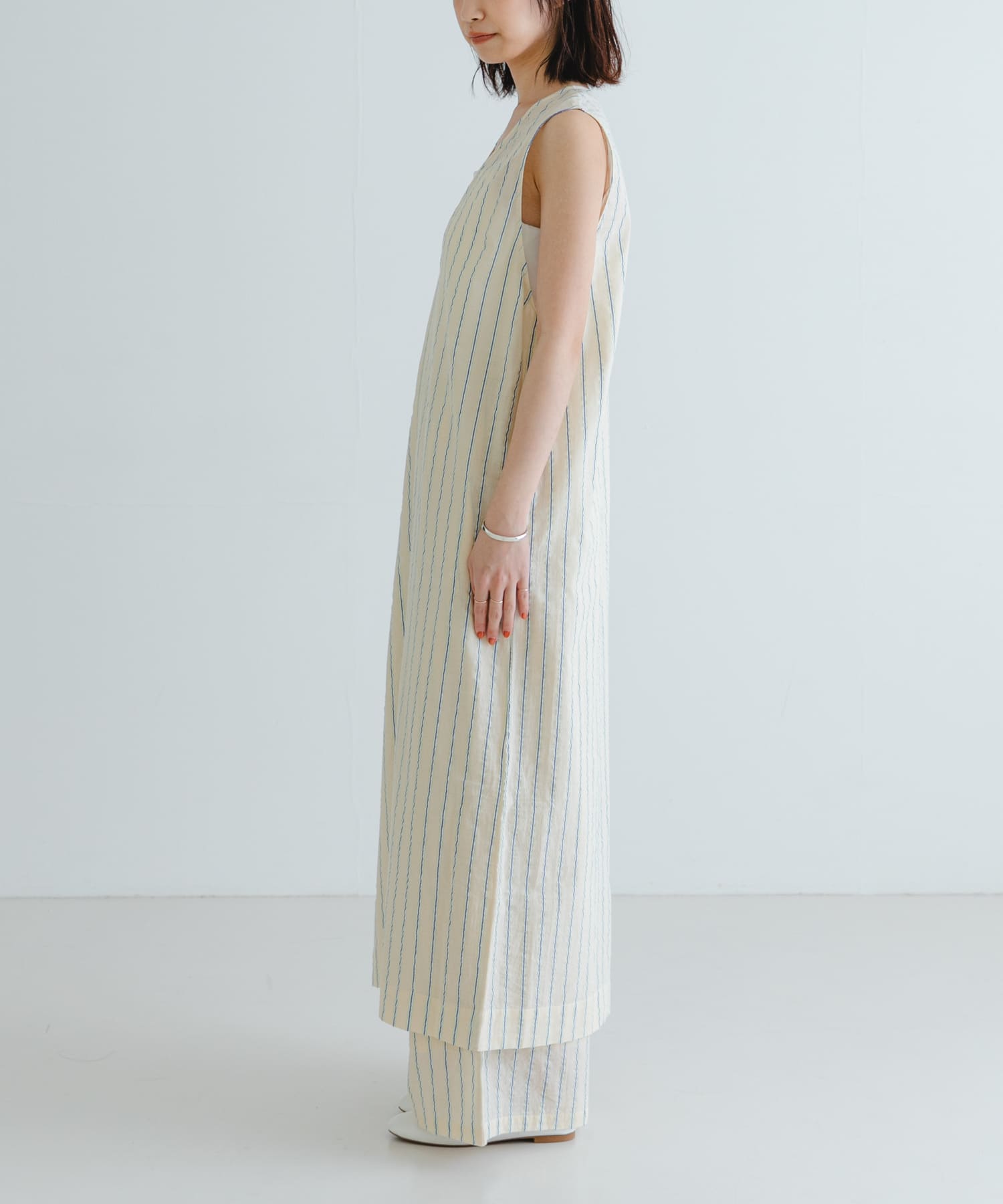 L.BEIGE