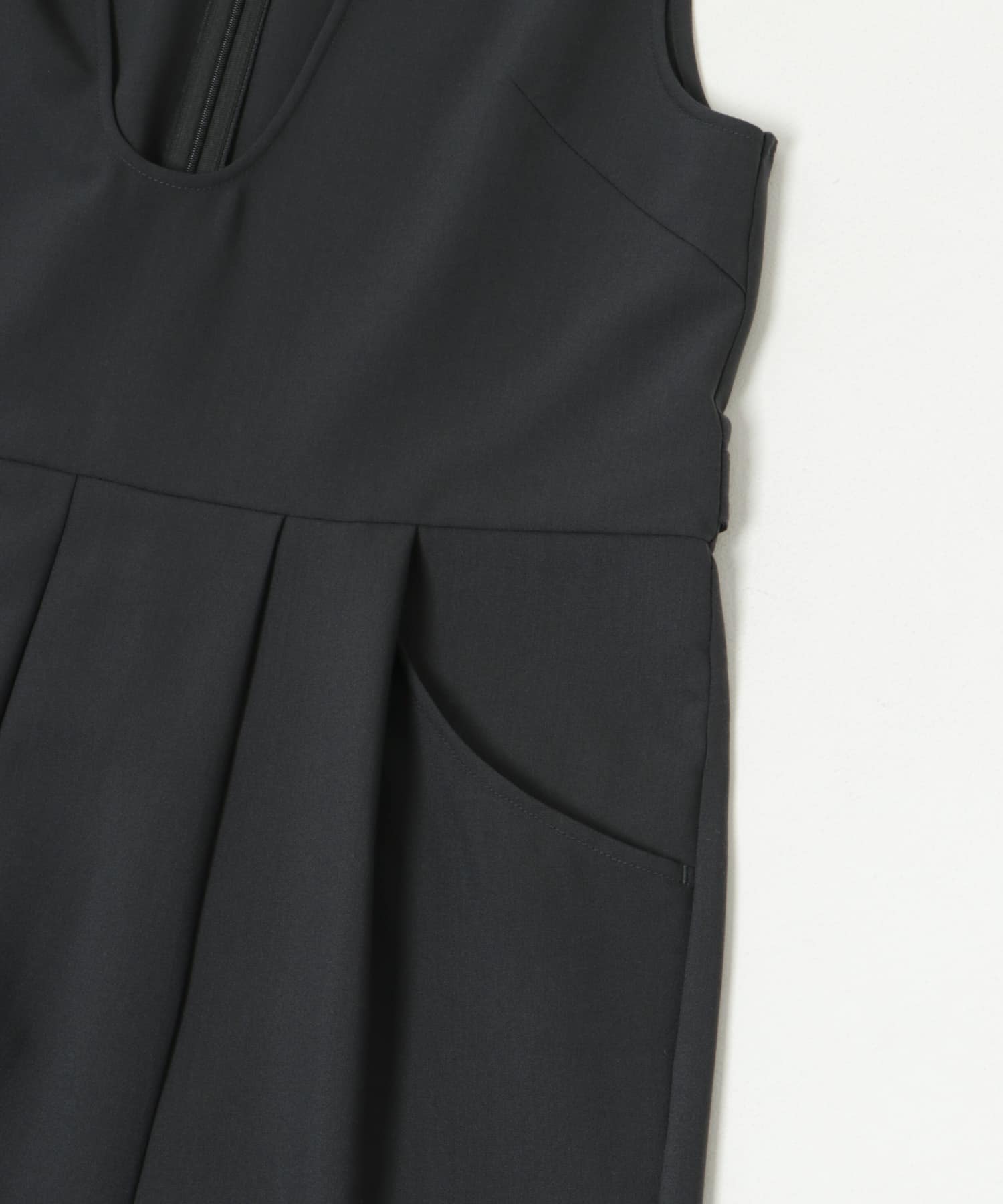 Uネックタックオールインワン(FREE BEIGE): ボトム｜URBAN RESEARCH