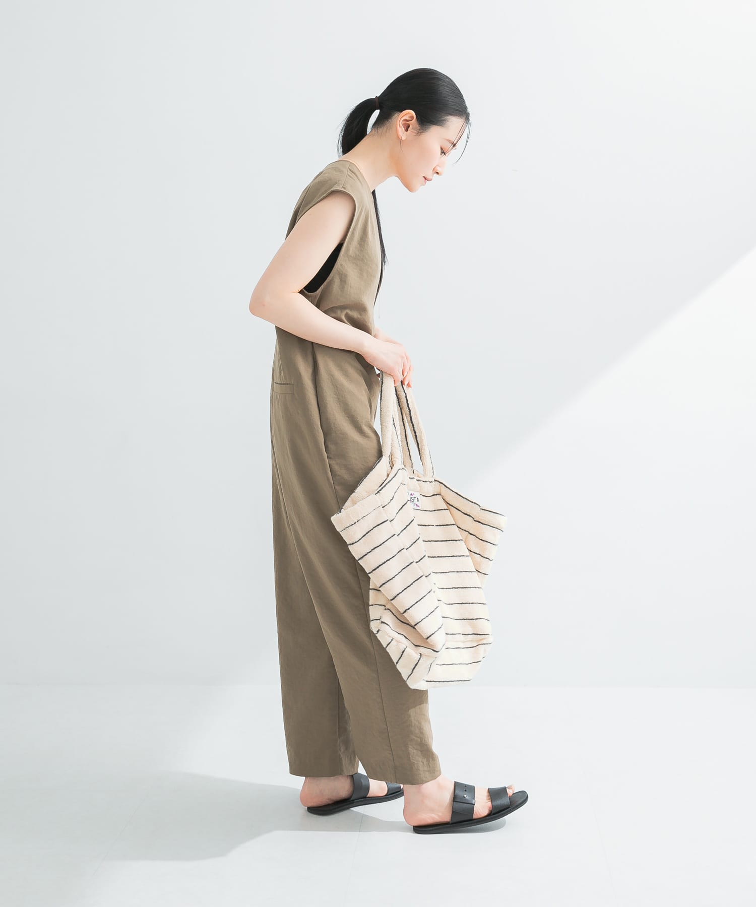 身長：170cm サイズ：38