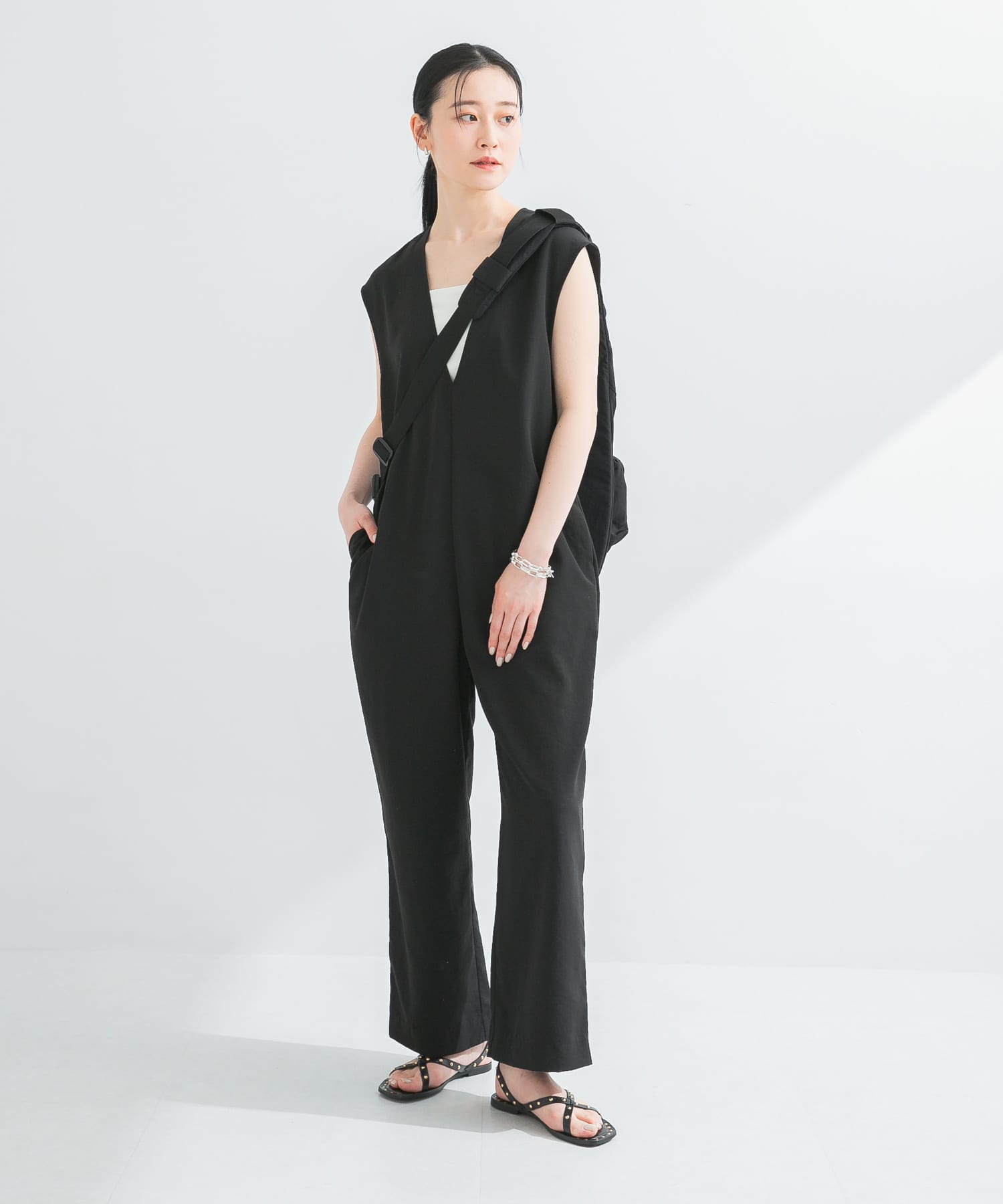 『2サイズ展開』リネンライク深Vネックオールインワン