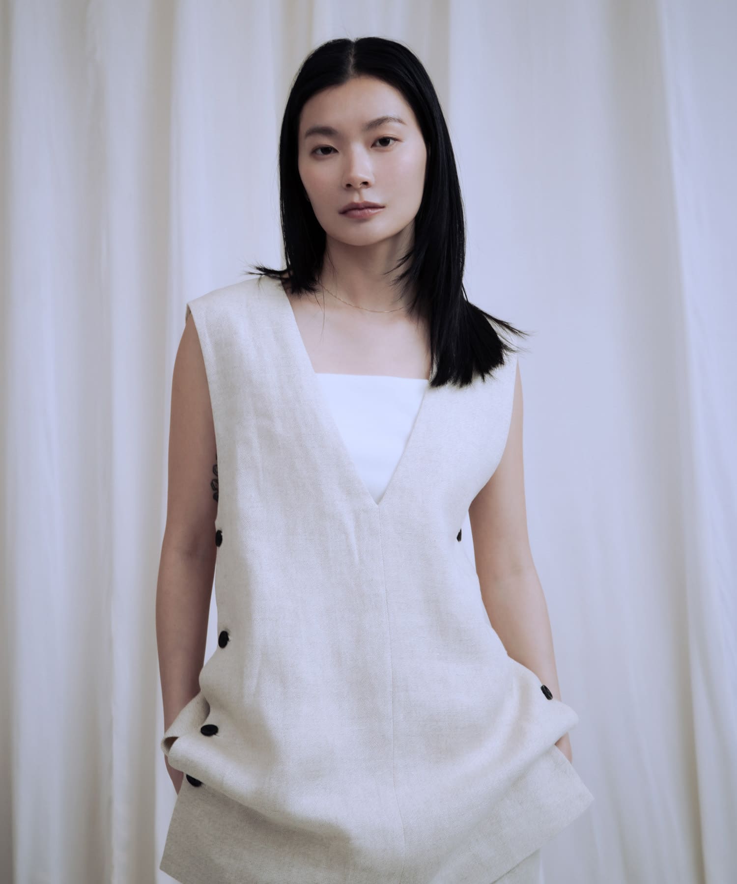 gasa リネンのベスト　新品 ZARA - ZARA テーラード リネンブレンド ベスト Sサイズ カーキ