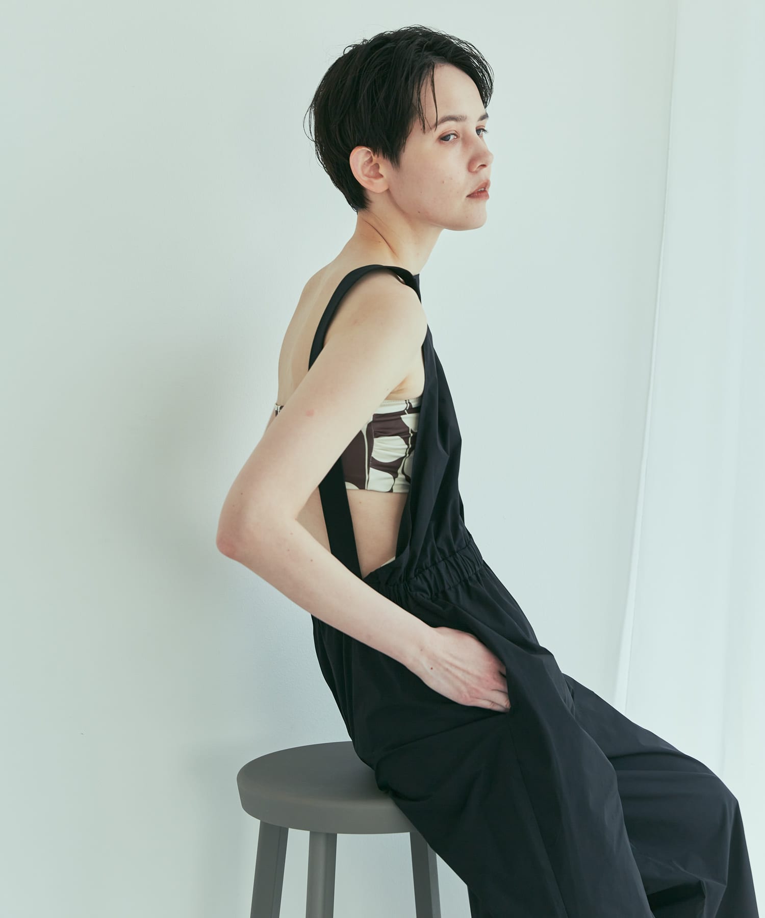 身長：173cm サイズ：38