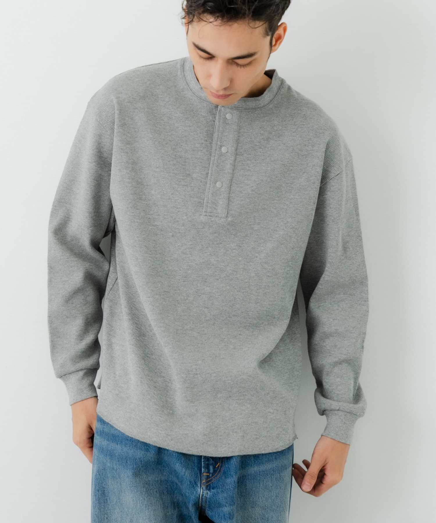 GRAY H