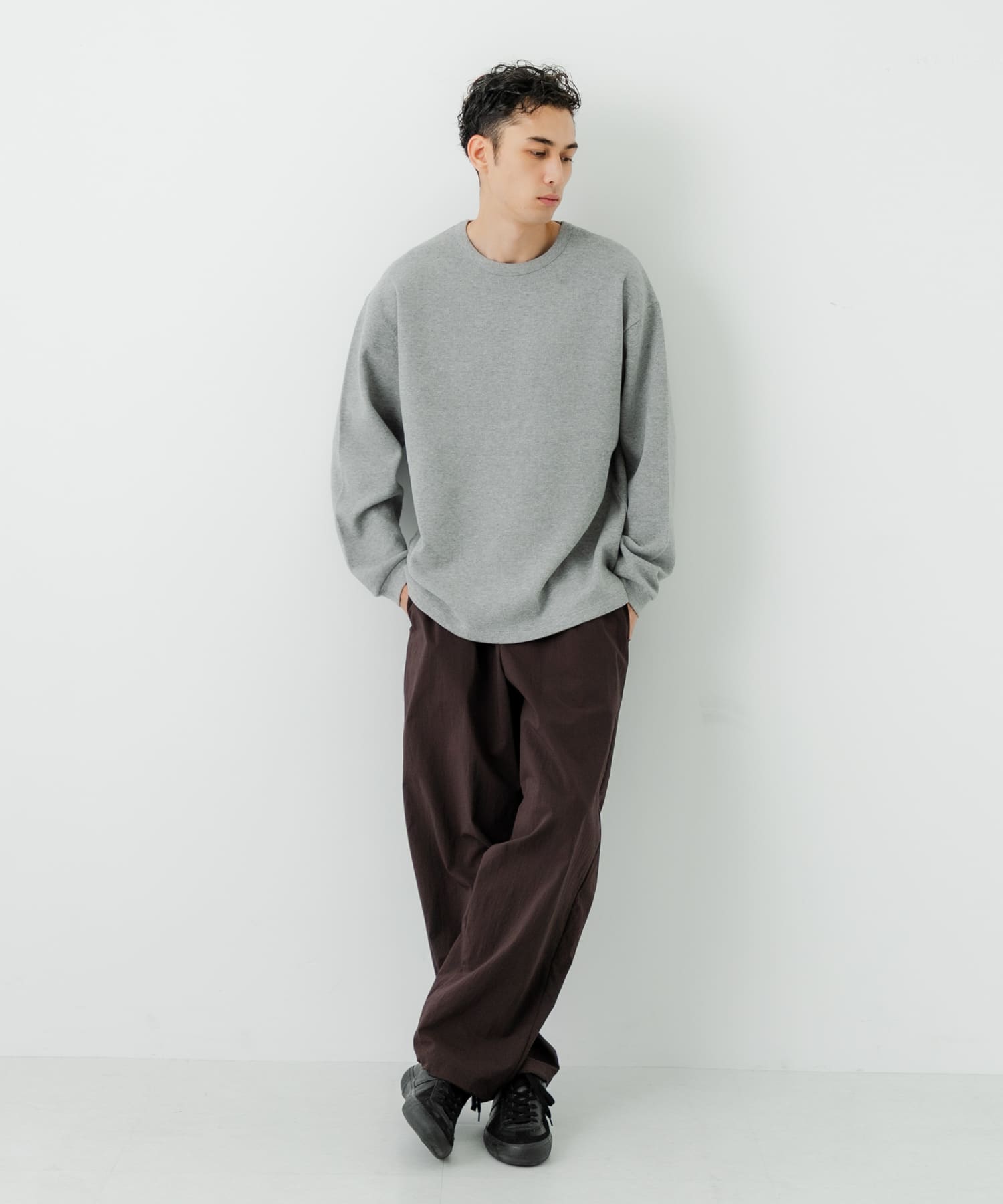 GRAY H