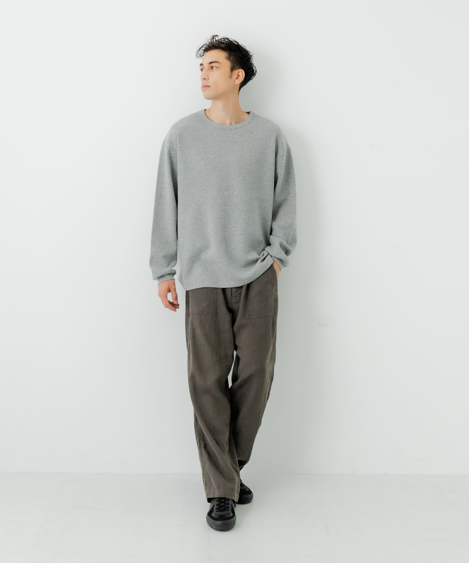 GRAY H
