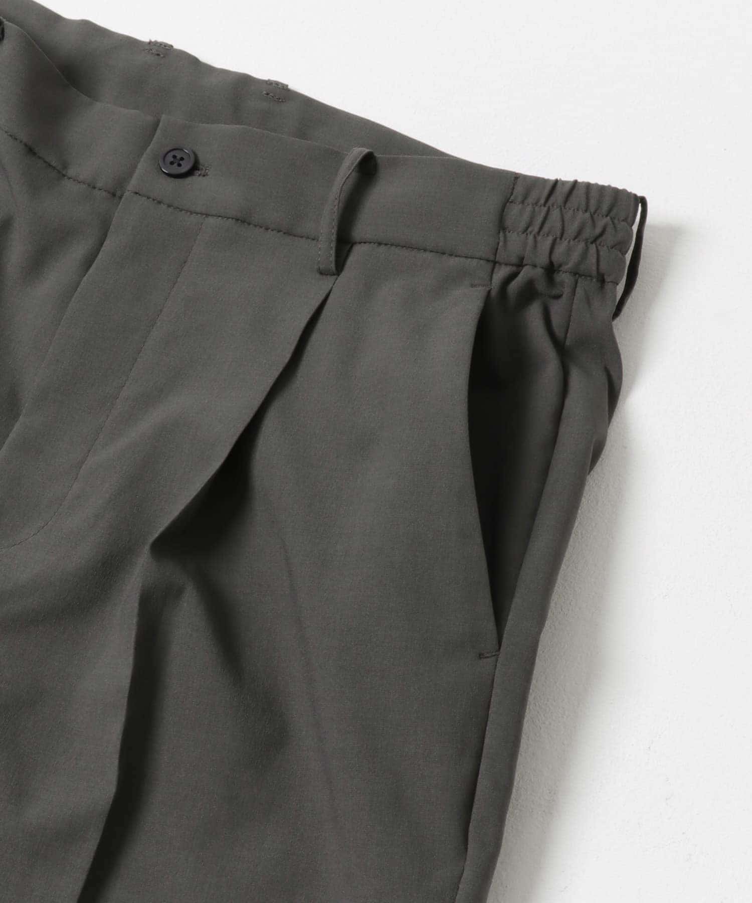 ウェザーストレッチテーパードスラックス CHARCOAL M