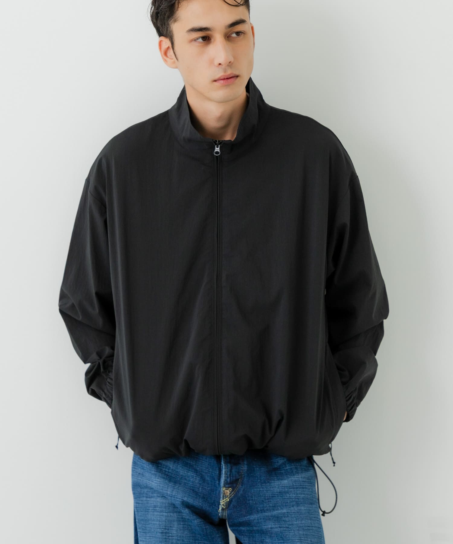 A.VARSECE 黒 ナイロンジャケット NYLON DRY STRETCH JACKET(M BLACK): アウター｜URBAN RESEARCH公式