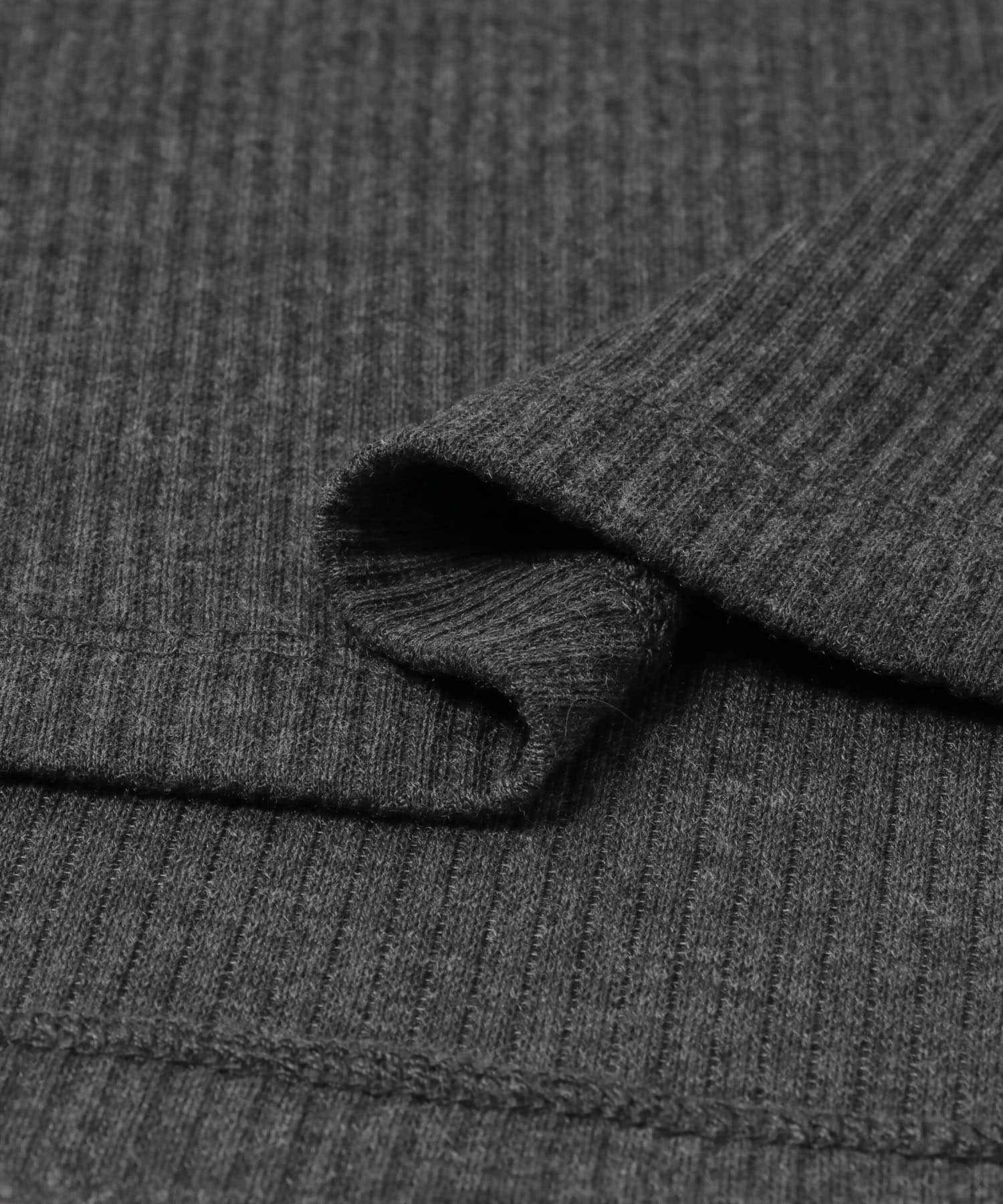 カットアウトリブトップス CHARCOAL FREE