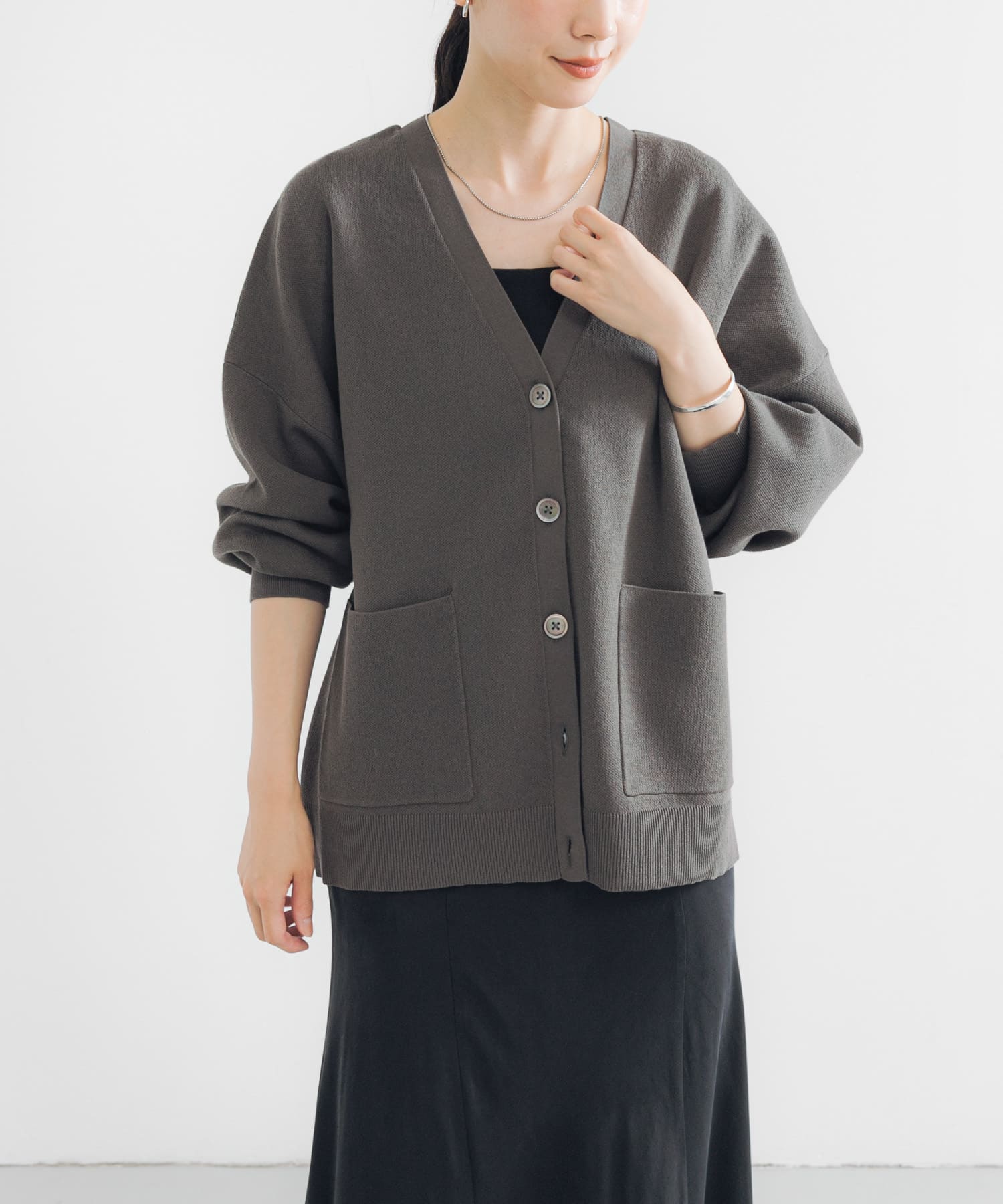 Vネックルーズカーディガン