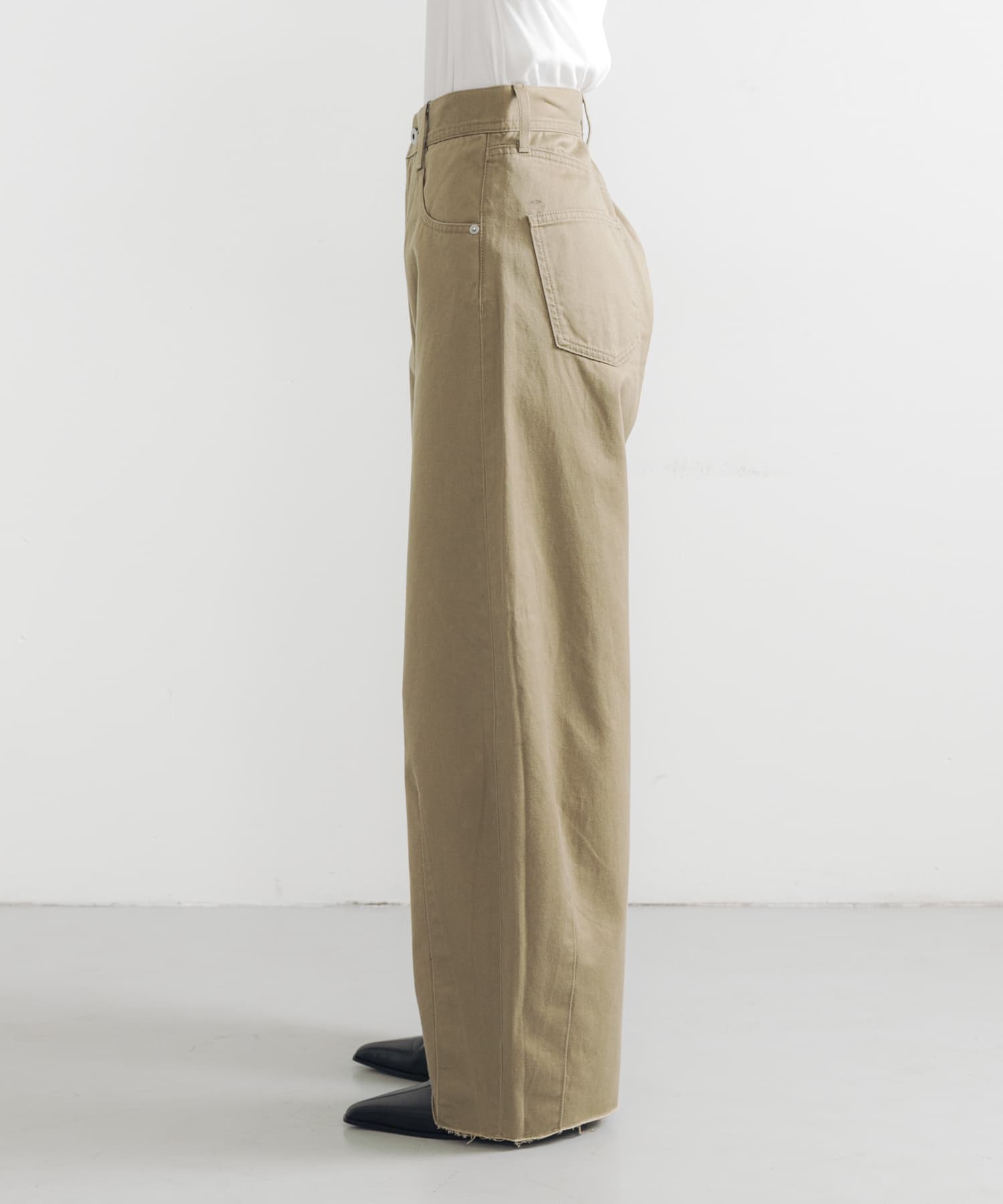 身長：160cm サイズ：38