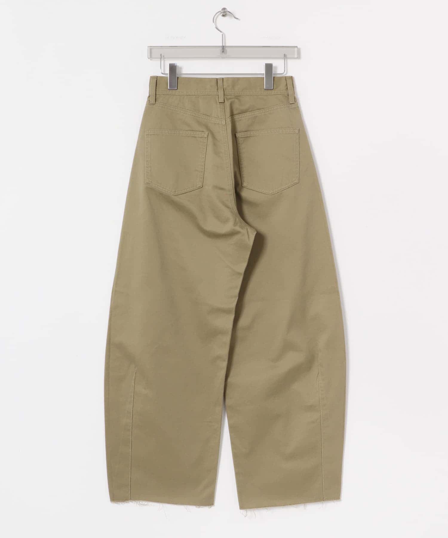 コットンサテンカットオフカーブパンツ BEIGE 36