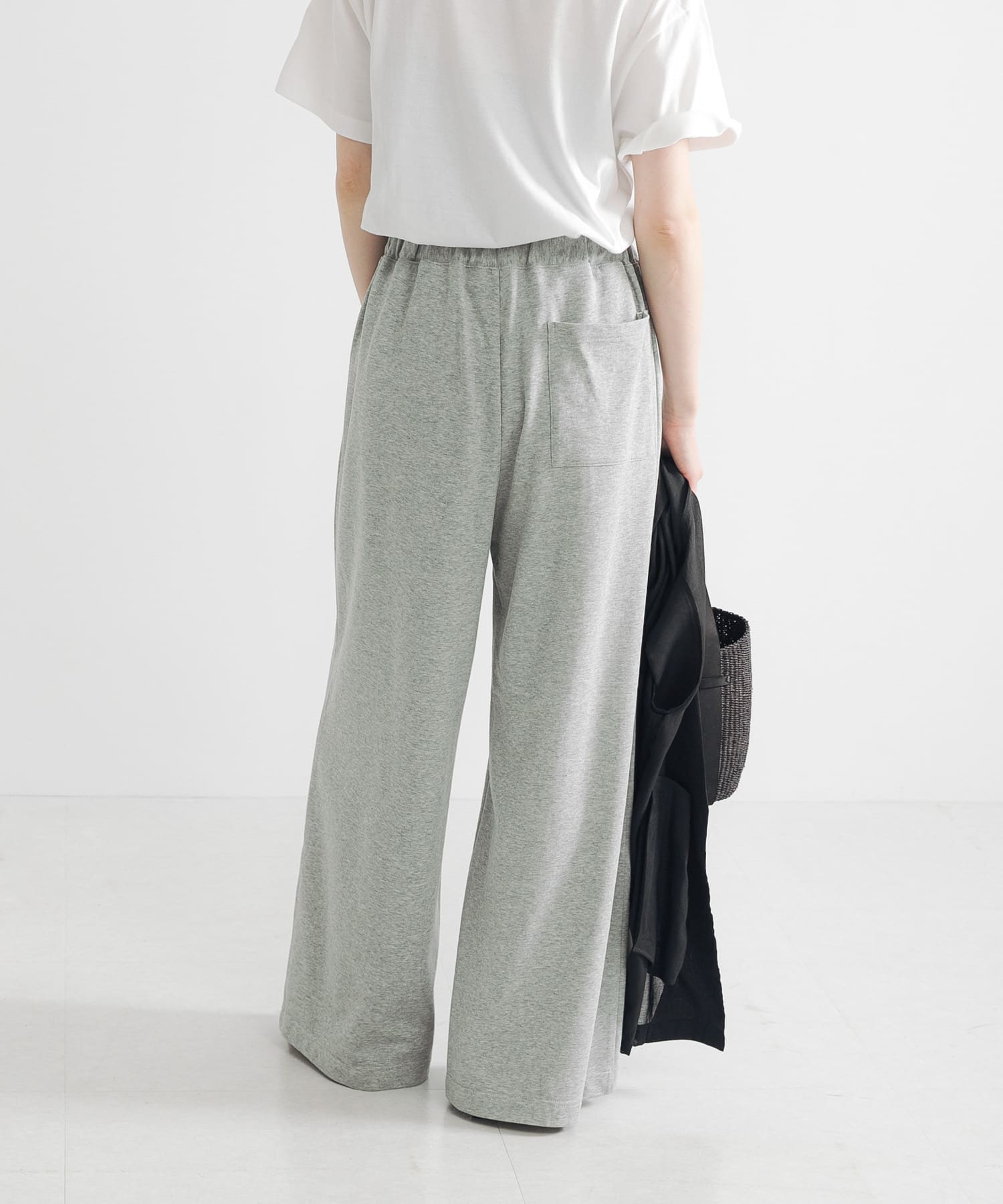 TOP GRAY